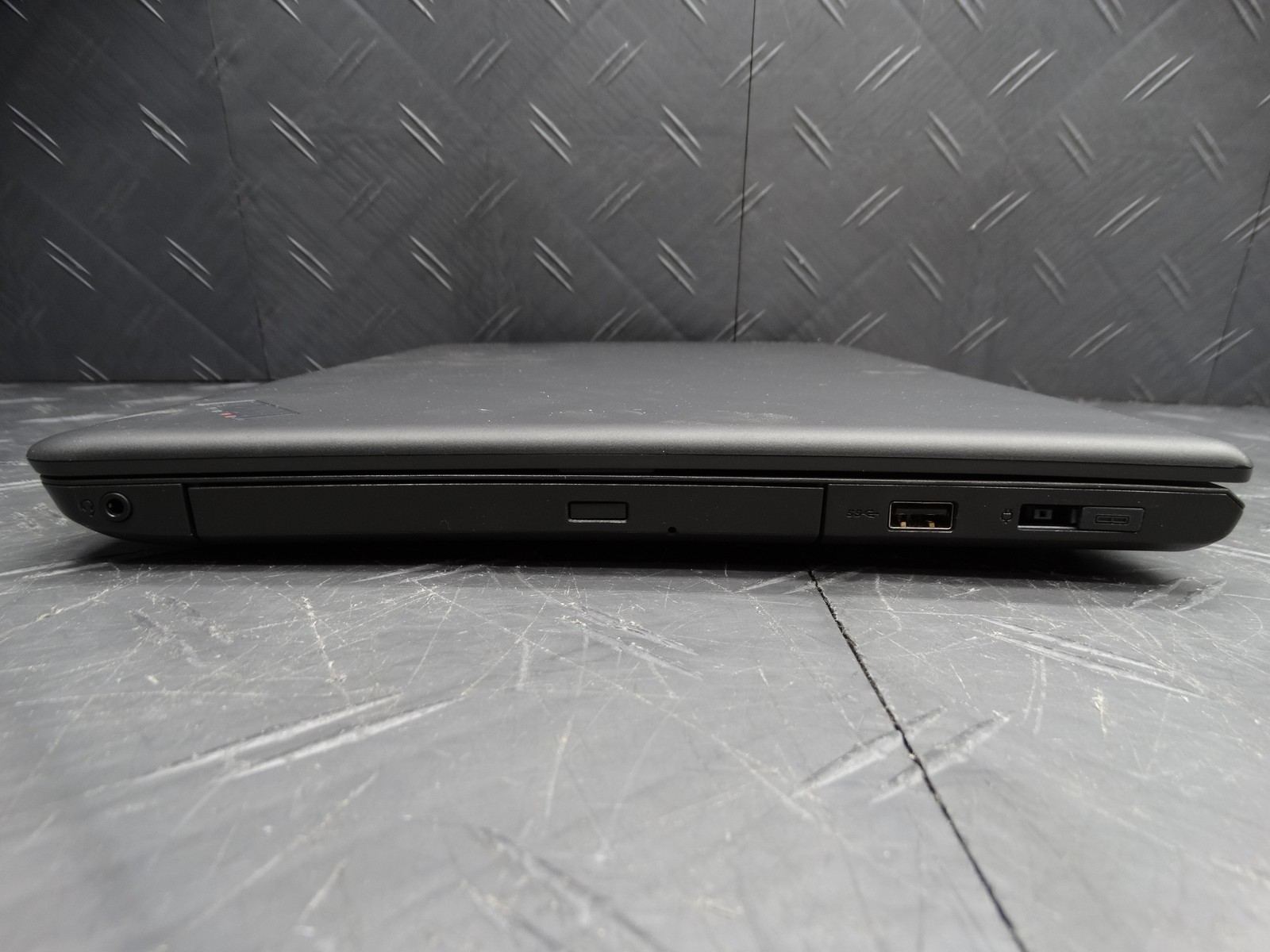 LENOVO ThinkPad E565 Laptop AMD A6-8500P RADEON R5 4GB RAM 500GB Hard Drive