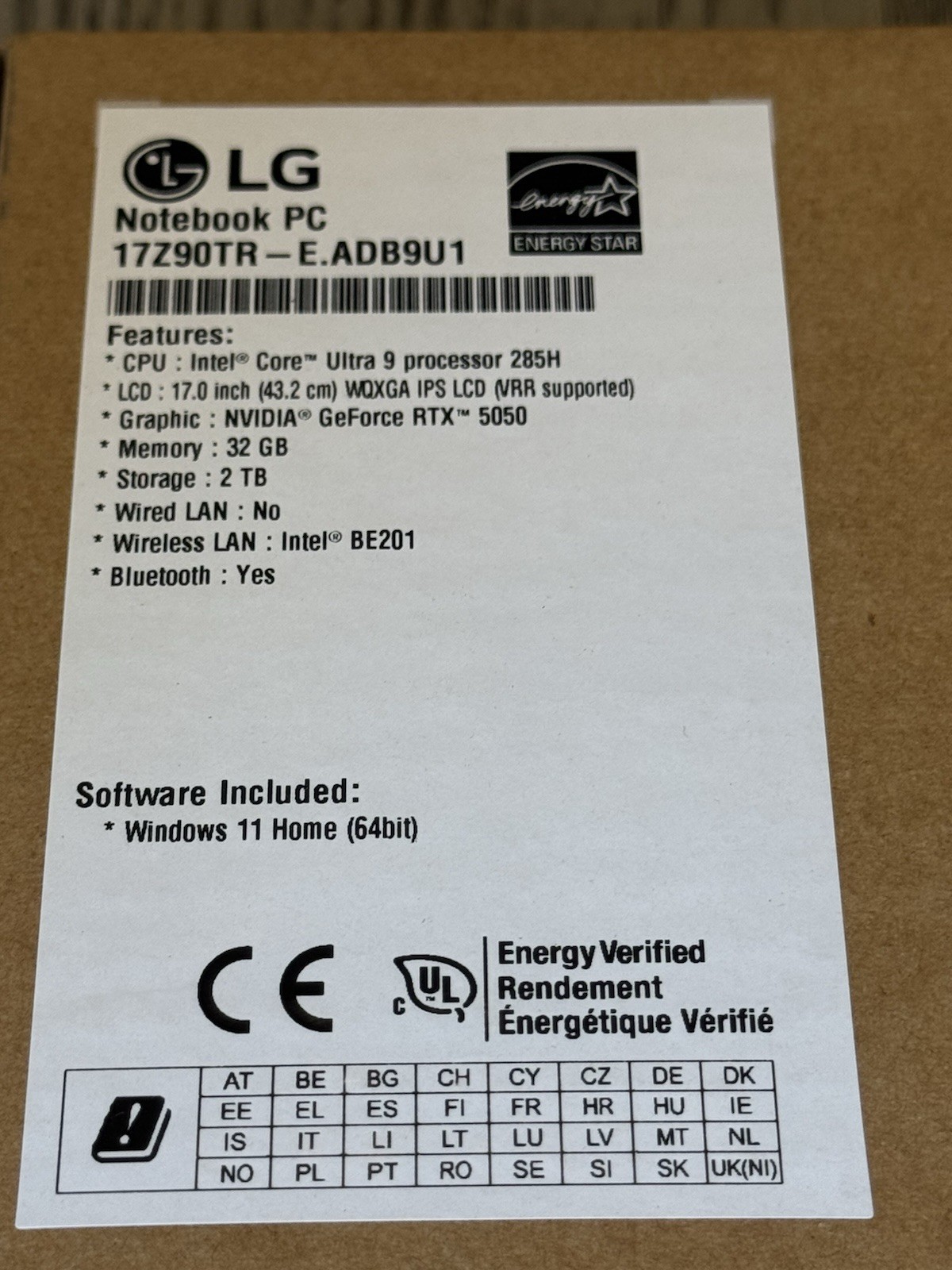 LG gram Pro 17 17in Core Ultra 9 32GB 2TB SSD RTX 5050 Win 11 Black