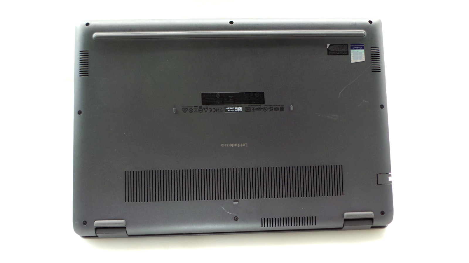 Dell Latitude 3510 15.6″ | i5-10210U 1.60GHz | 16GB RAM 256GB NVMe | WIN 11 PRO