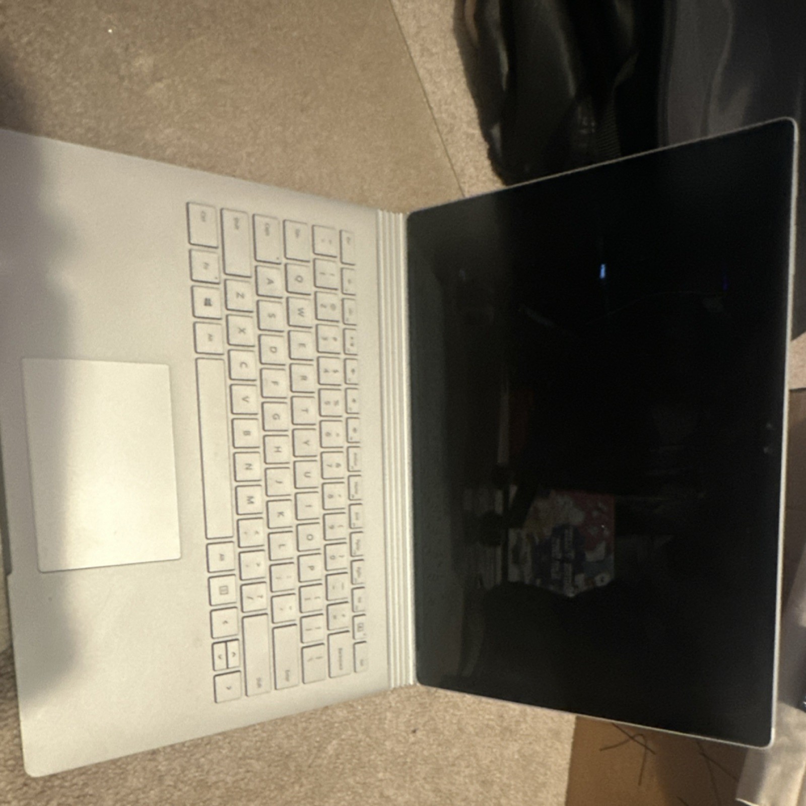 Microsoft Surface book 2 (UNTESTED-FOR-PARTS)
