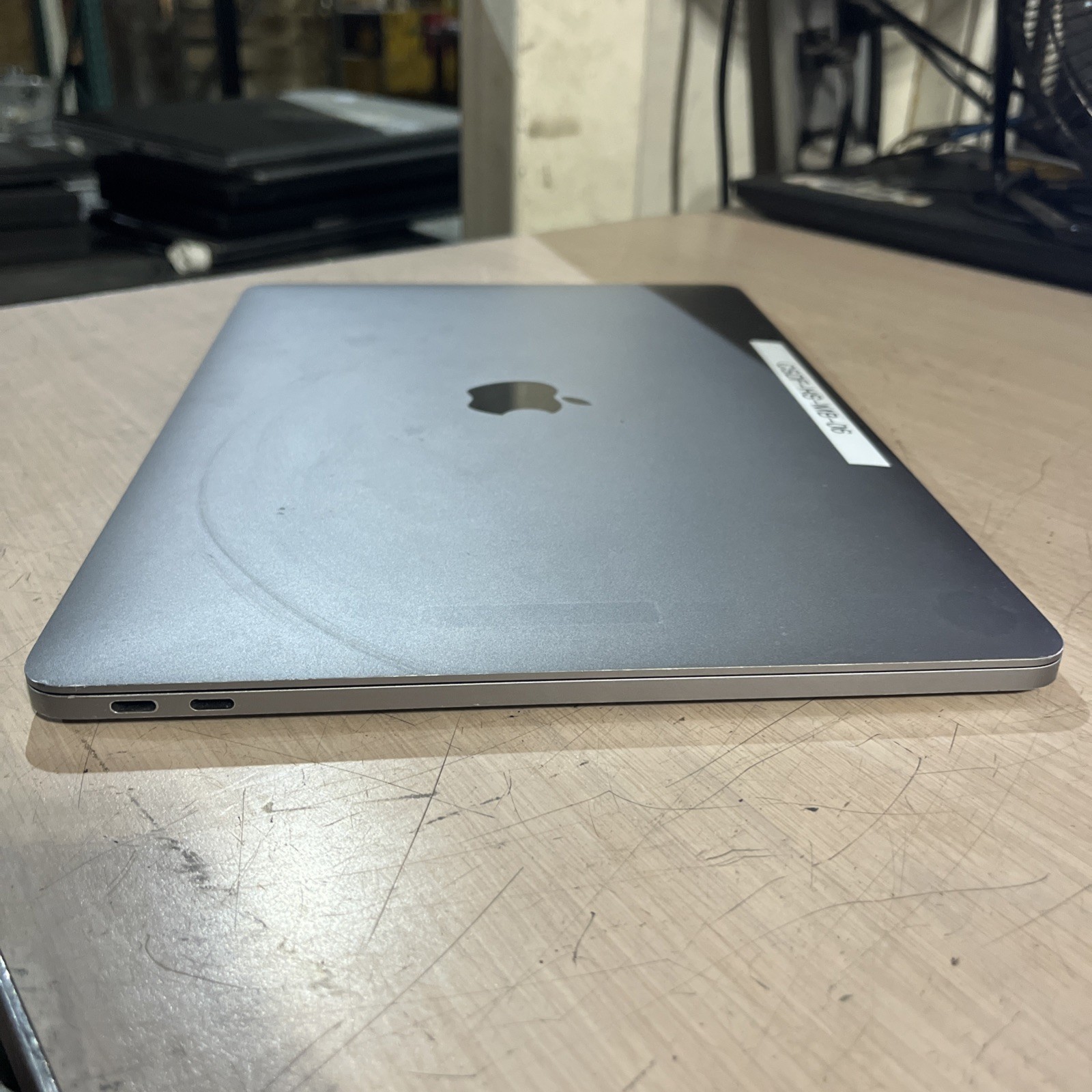 APPLE MACBOOK PRO 13″ MID-2017 CORE I5-7360U 2.3GHZ 8GB RAM NO HD