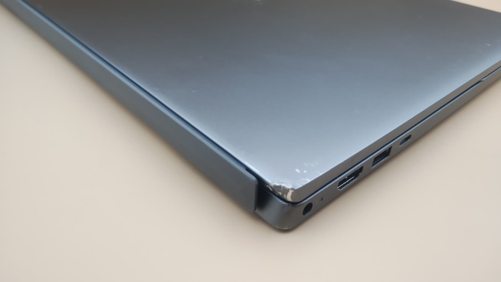 Dell Vostro 5620 16″ FHD+ i5-1240P 16GB 512GB SSD Win11 Pro Iris Xe