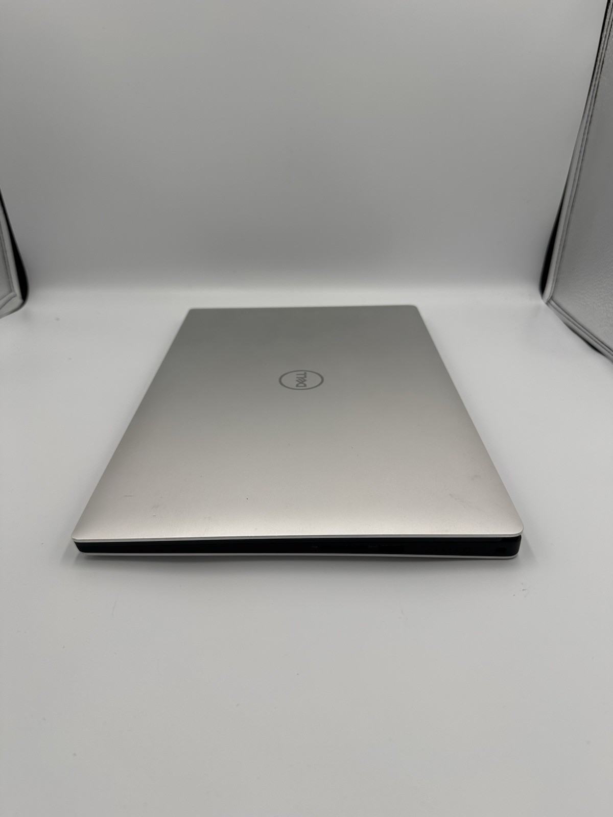 DELL XPS 15 7590 i7-9750H 16GB 1TB NVME GTX 1650 *READ DESCRIPTION*