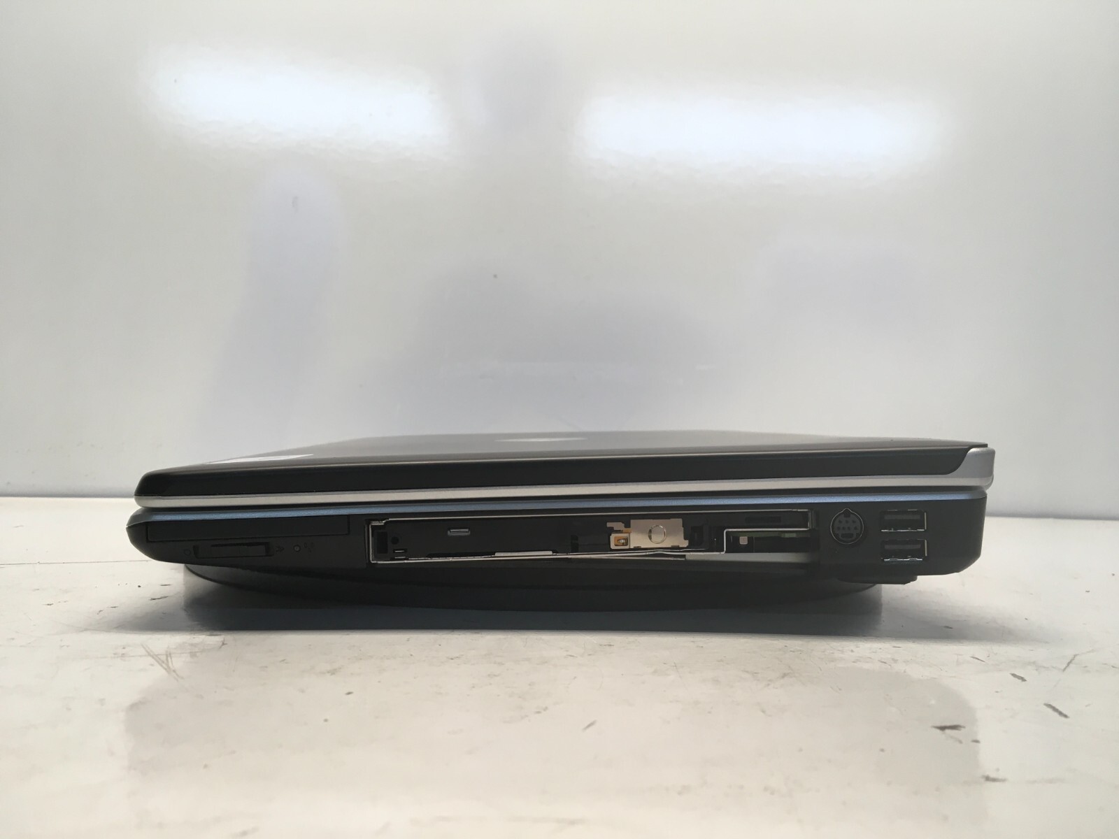 Dell Inspiron 1525 Intel Pentium Dual Core 06FD 2GHz 3 GB NO HDD