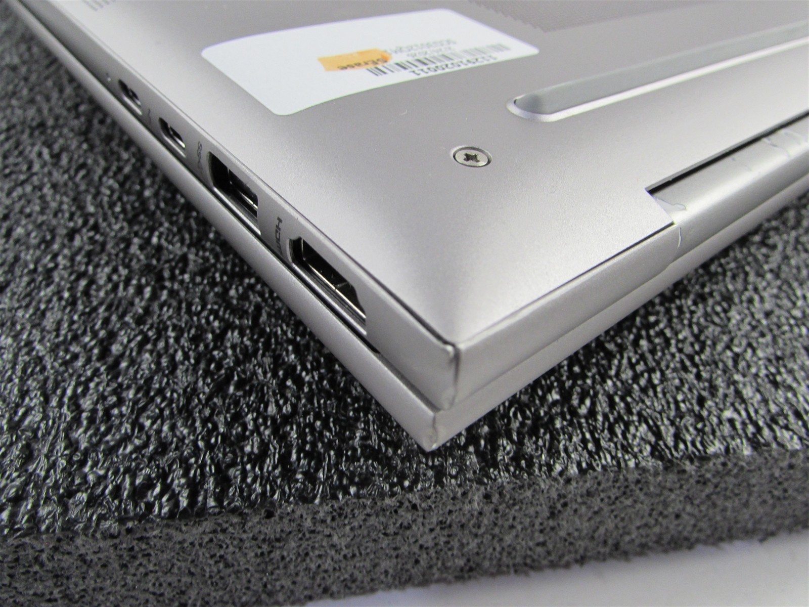 HP ZBOOK FIREFLY 16 (G9) 1920X1080 FHD I7-1265U 512GB SSD 16GB RAM NO O.S
