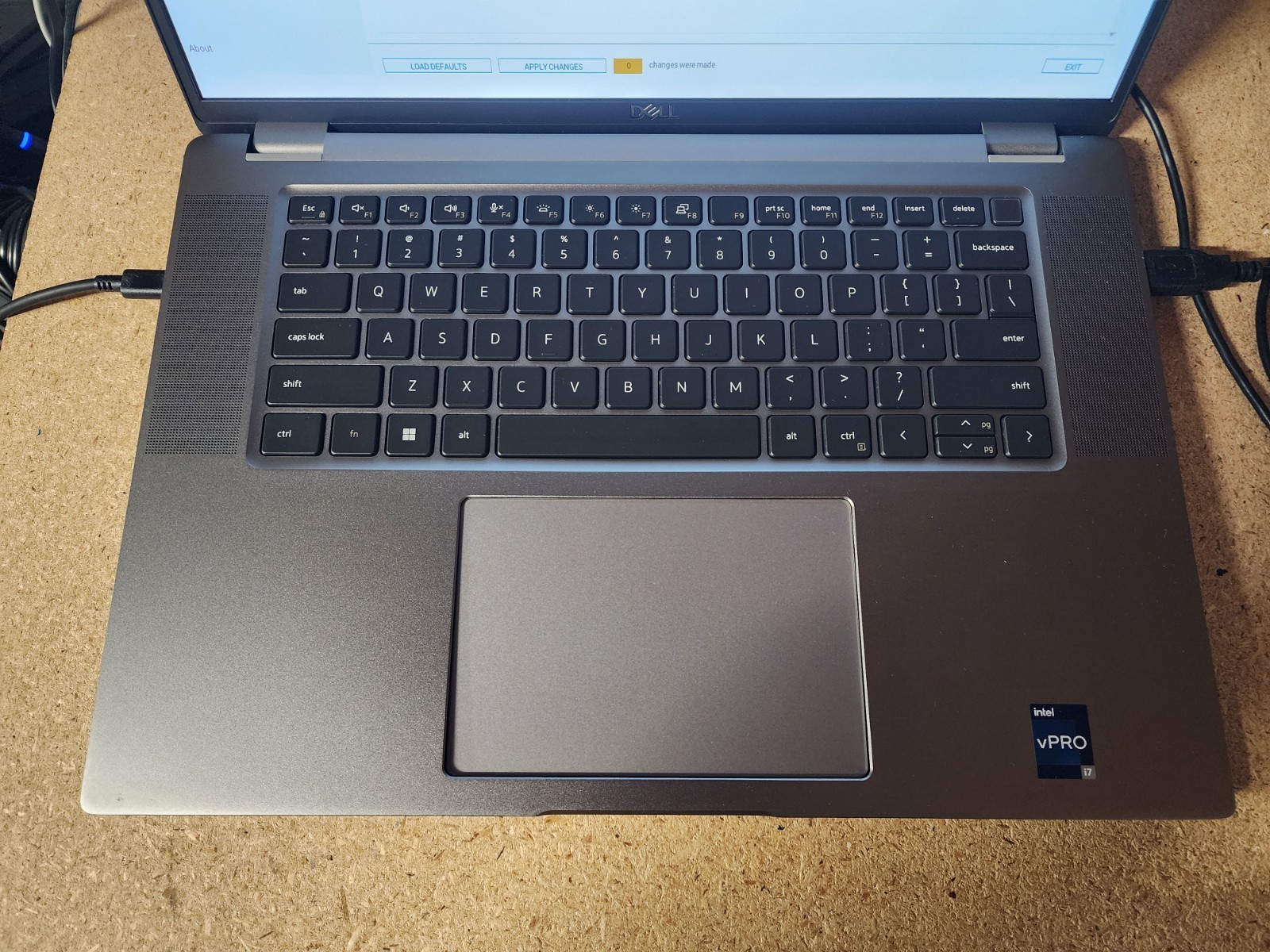 Dell Latitude 7640 16″ Core i7-1365U 32GB RAM No HDD/OS/Batt See Desc | Parts