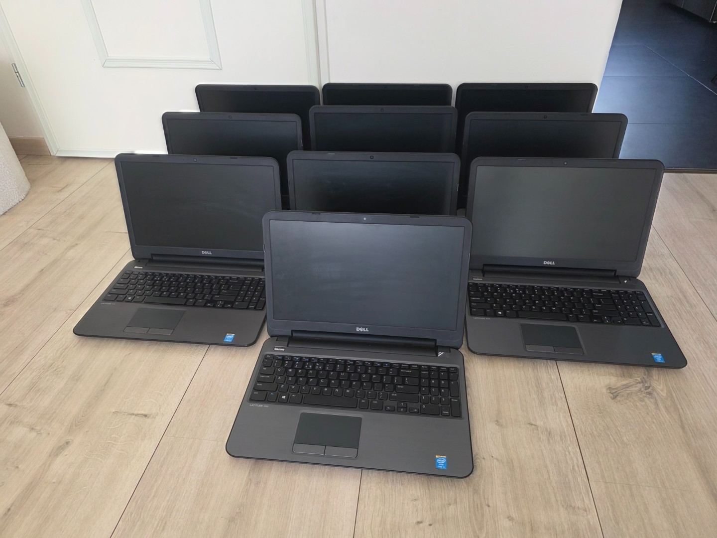 DELL INSPIRON 3542 LAPTOP / I5-4200U CPU / 8GB RAM / 120GB SSD / 15.6″ INCH / LOT
