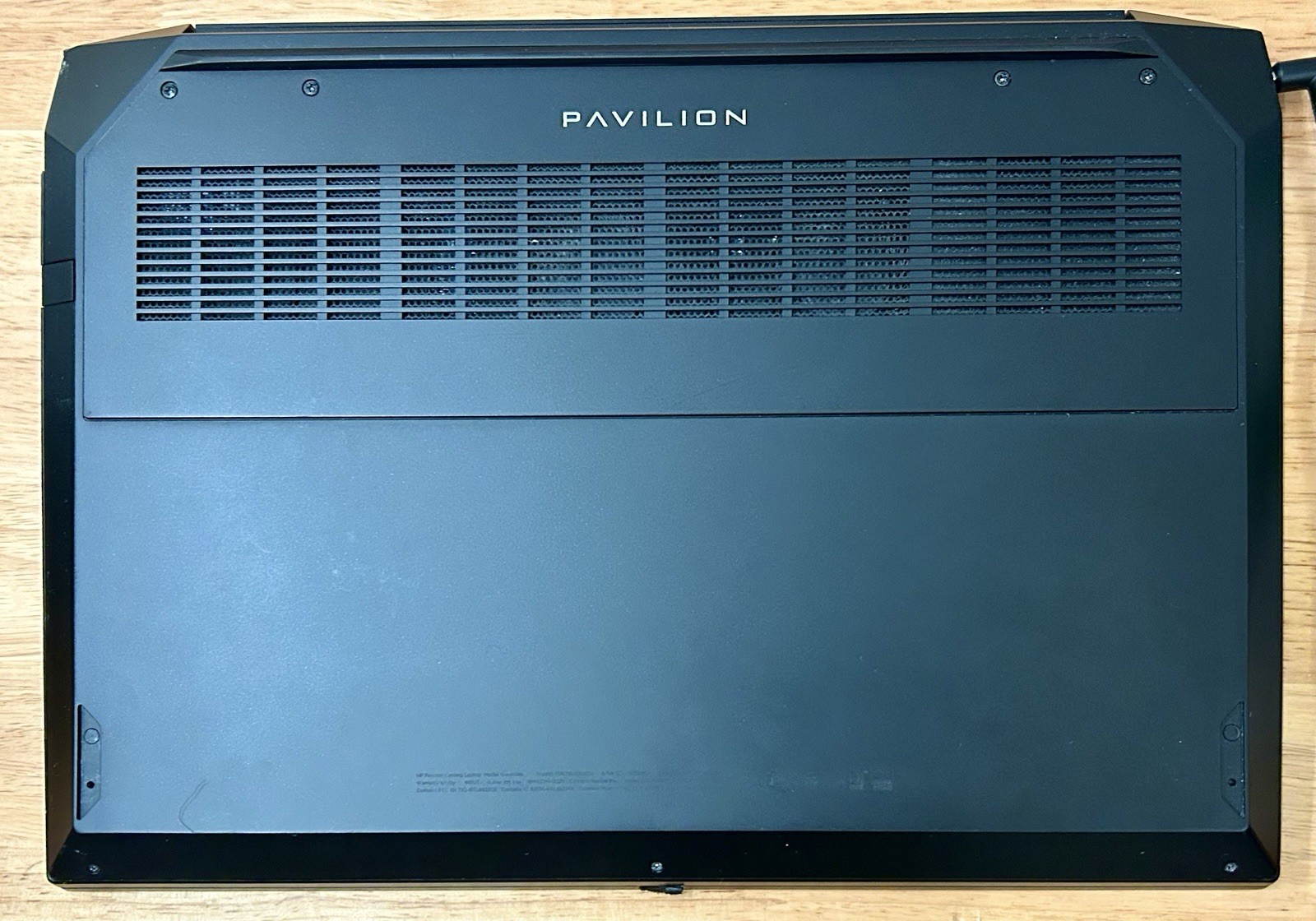 HP Pavilion Gaming Laptop 15 ec0xxx AMD Ryzen 3550H Radeon Vega 128GB (read)