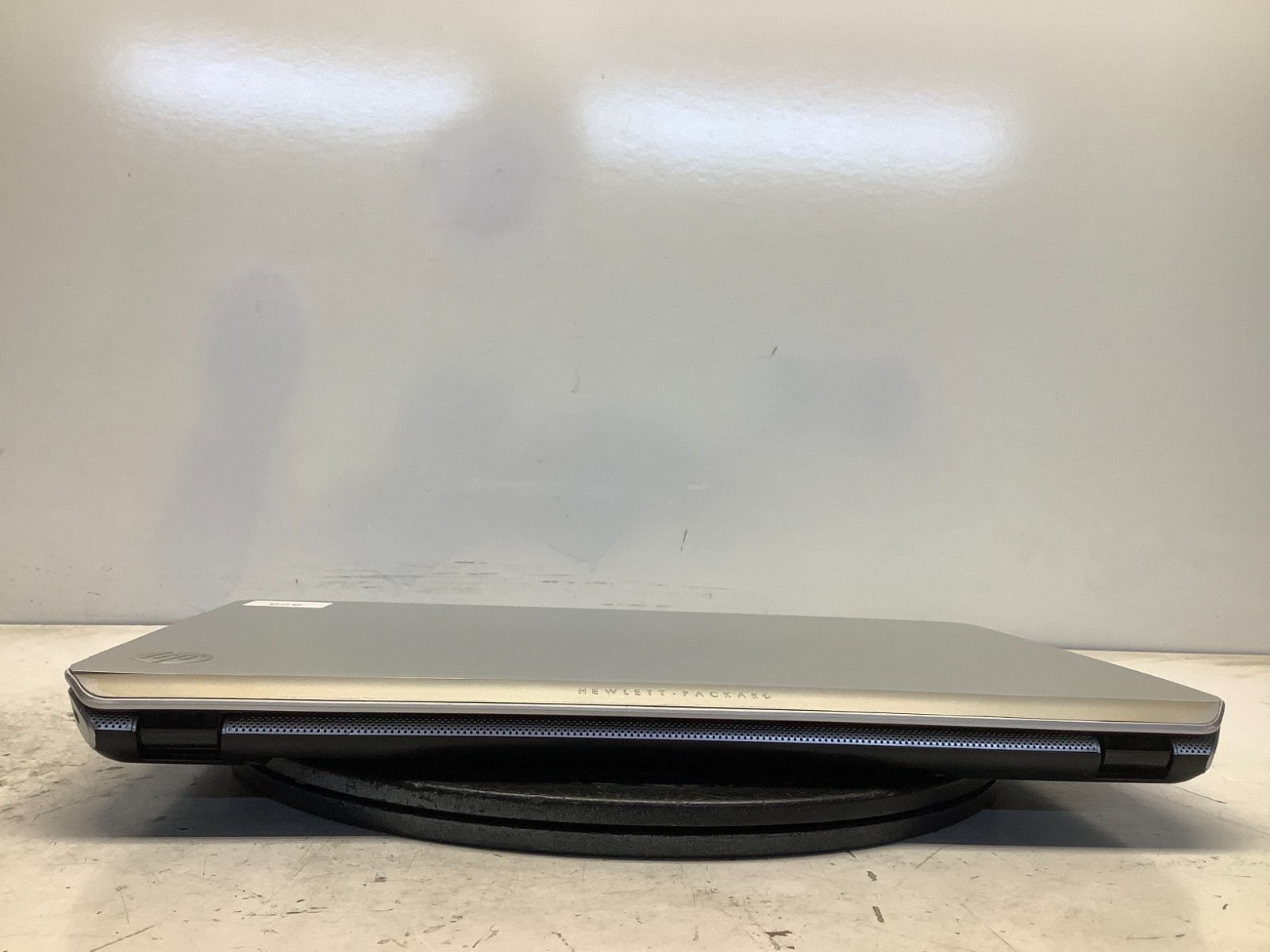 HP Pavilion M6-1045DX Intel i5-3210M 2.5GHz 8 GB NO HDD No Batt
