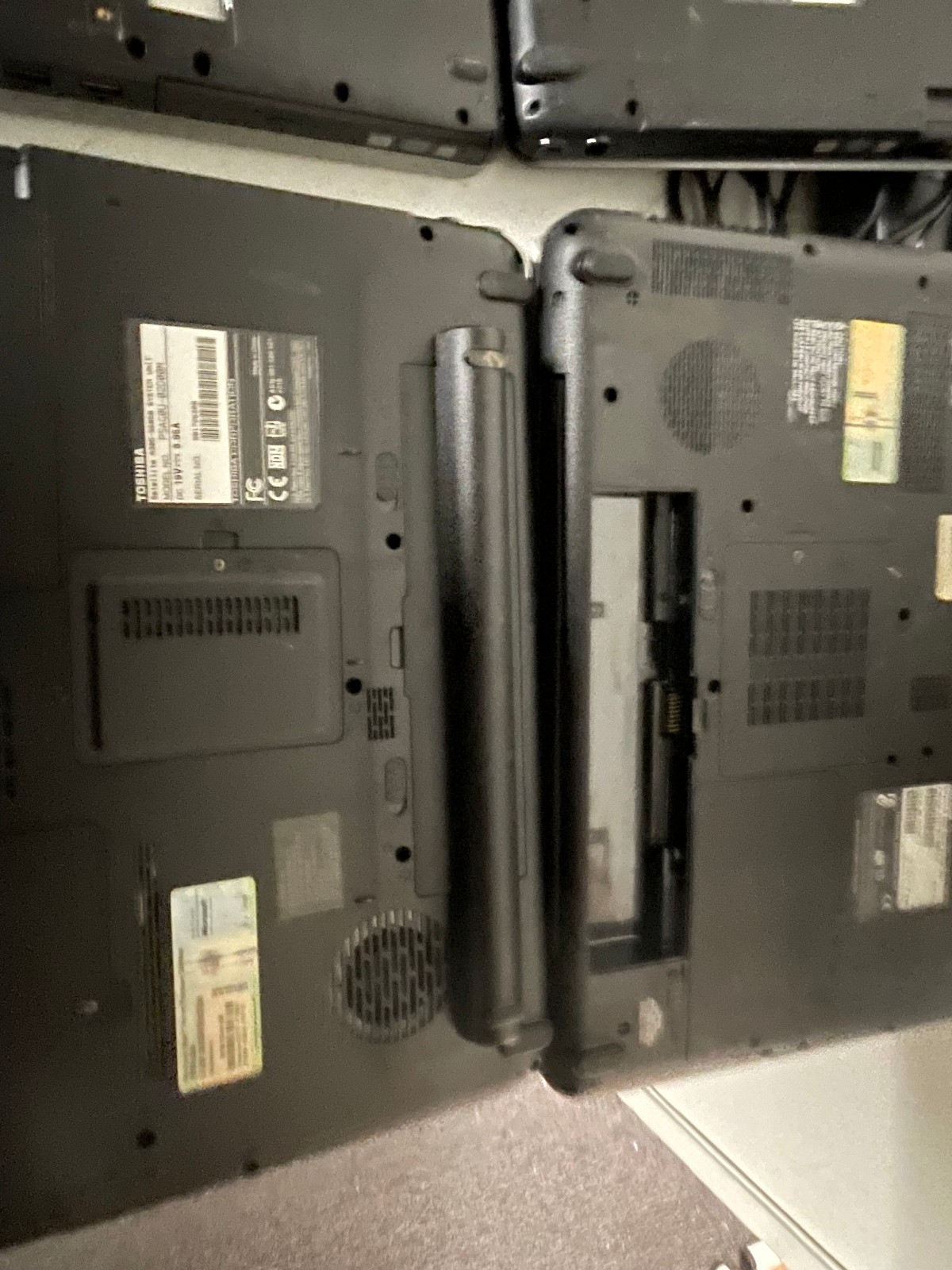 lot 4 Toshiba Satellite (2) A305, (2) A505 Laptops – Parts/Repair Wholesale