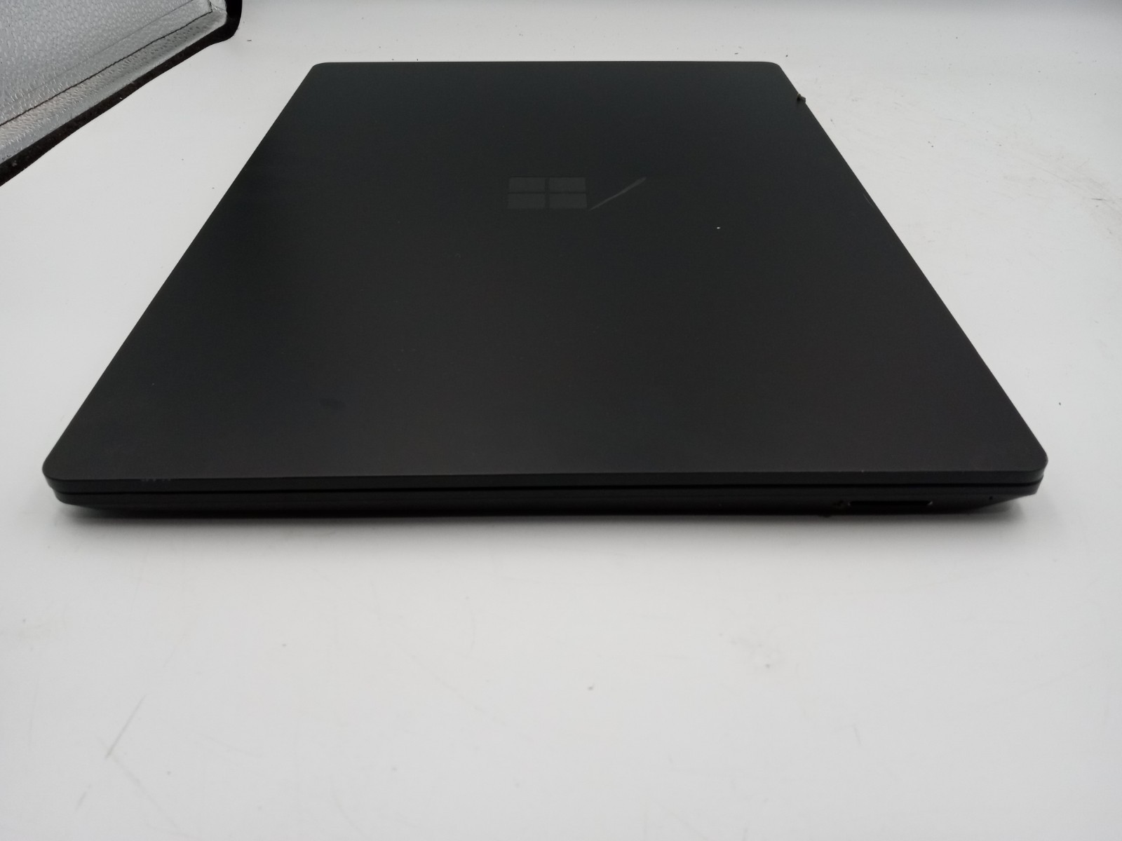 Microsoft Surface Laptop 4 1979 15″ Intel i7-1185G7 16GB 256GB Win11 *READ* -RR