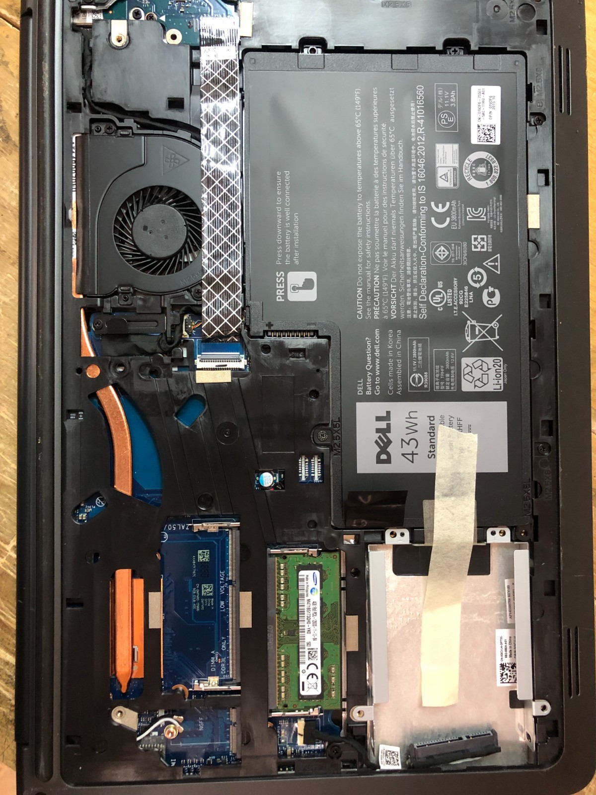 Dell Latitude 3550 Laptop i5-5200U
