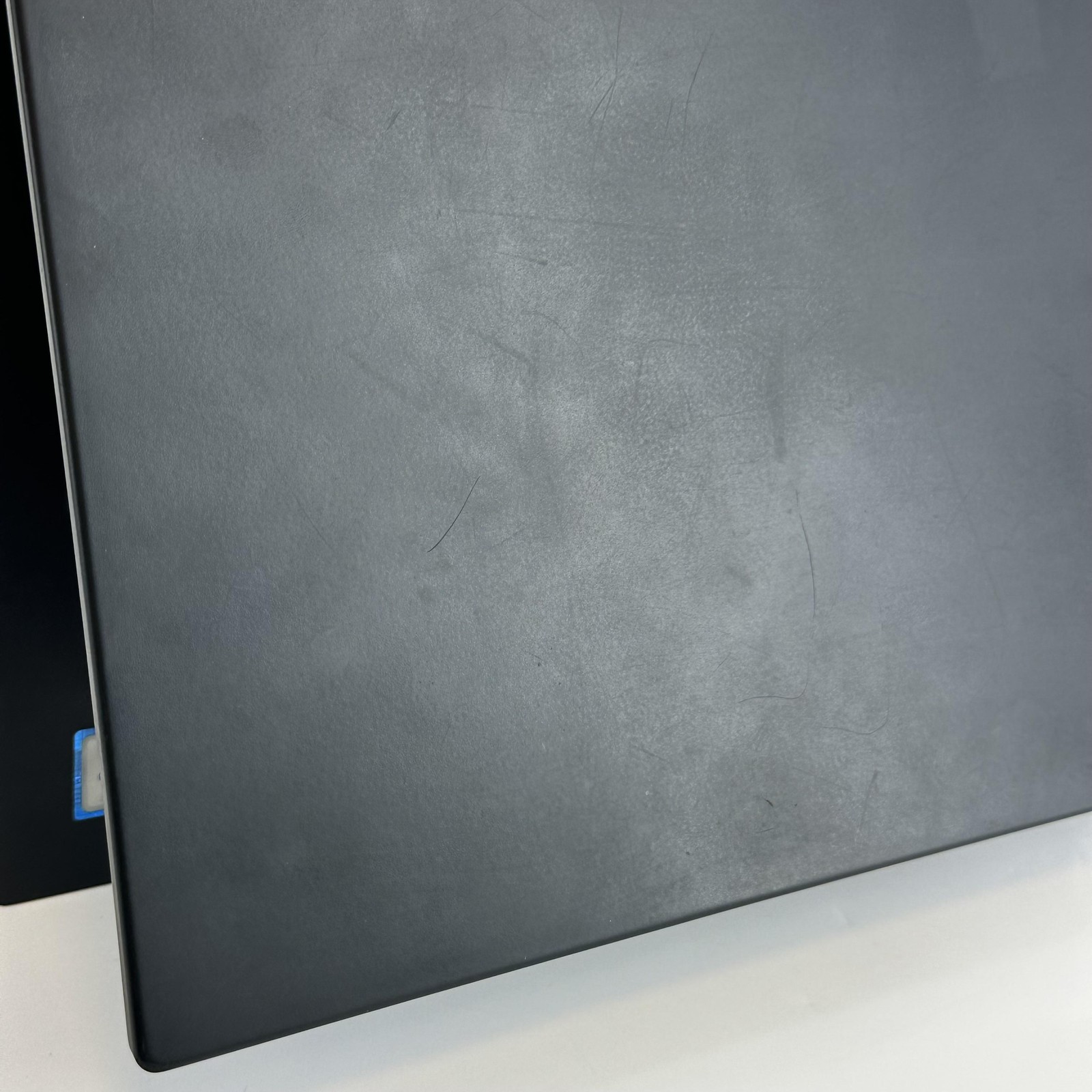Lenovo ThinkPad X1 Carbon Gen 6 14 2K i7-8650U 1.90GHz 16GB 512GB SSD LCD Issue