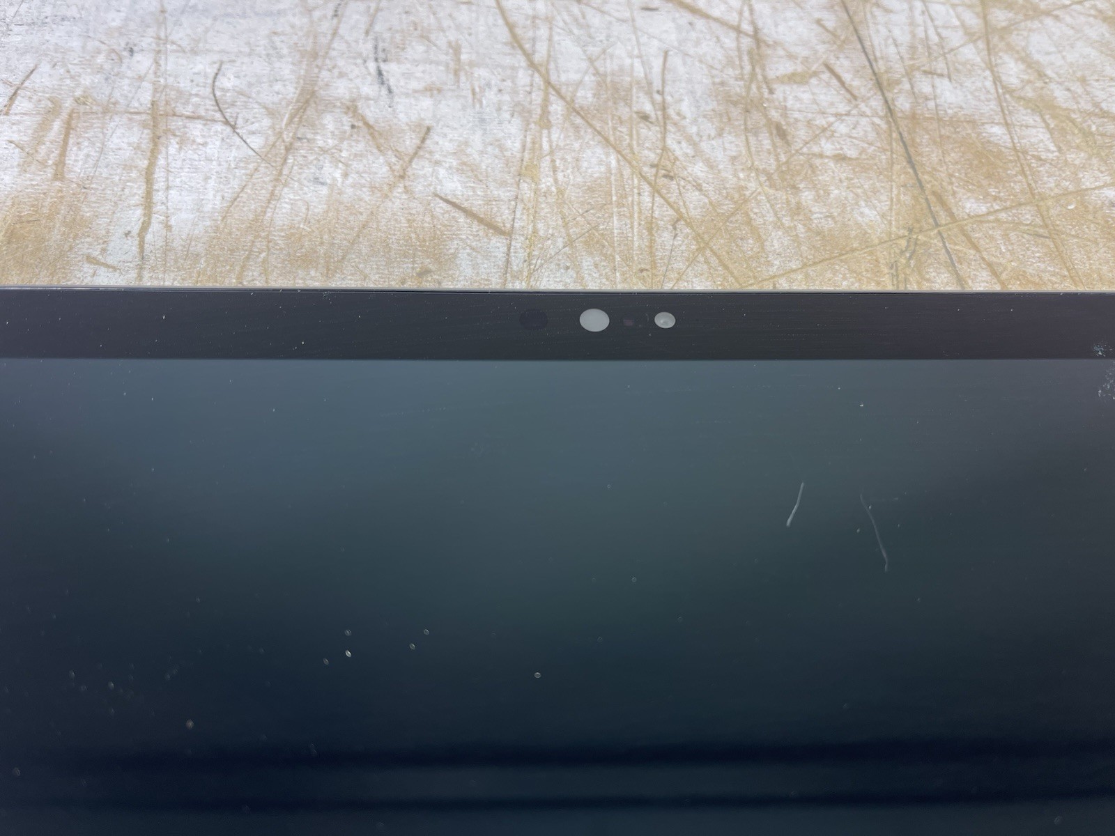 DELL LATITUDE 7210 2-IN-1 i5-10310U @ 1.70GHz, 8GB RAM, NO HDD/OS