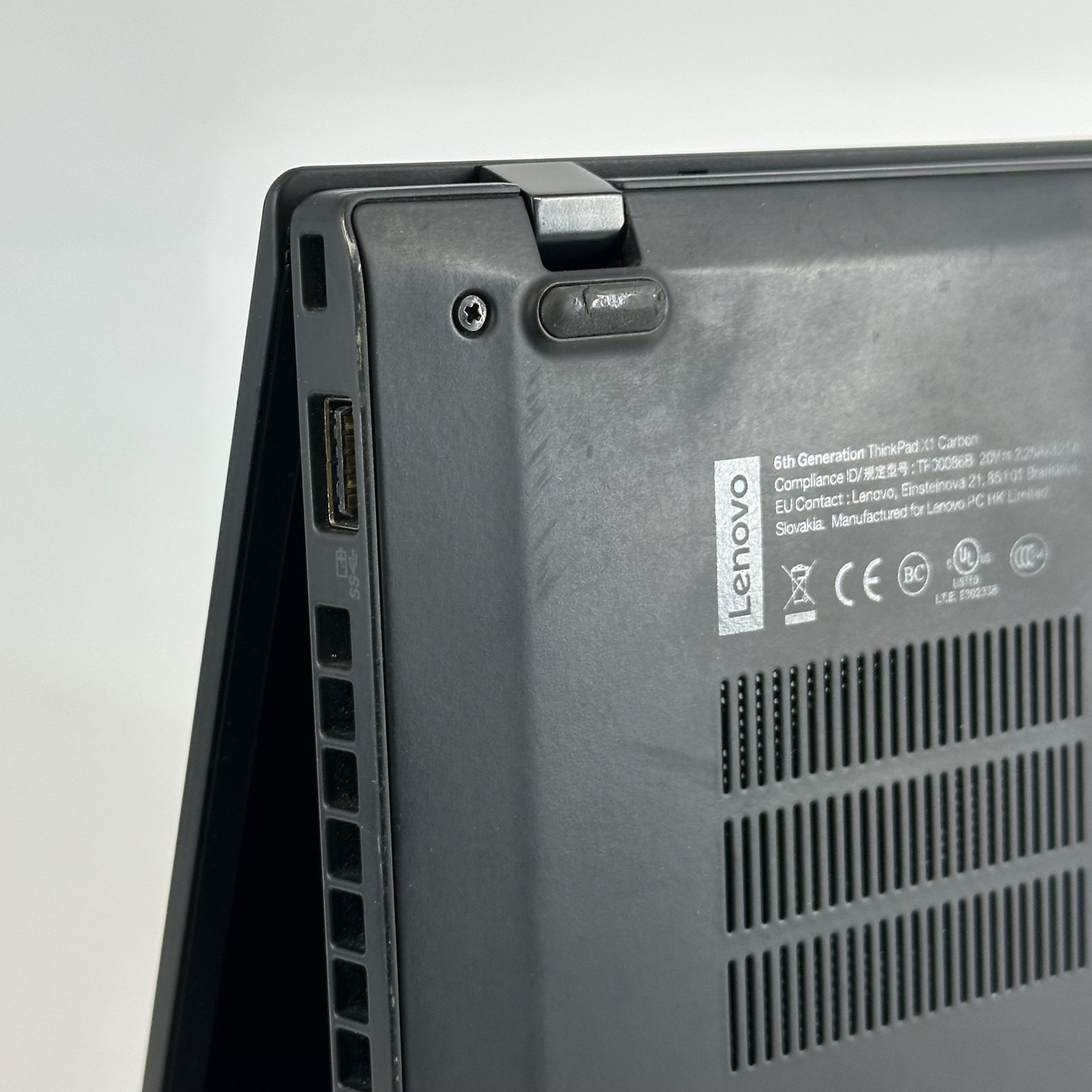 Lenovo ThinkPad X1 Carbon Gen 6 14 2K i7-8650U 1.90GHz 16GB 512GB SSD LCD Issue
