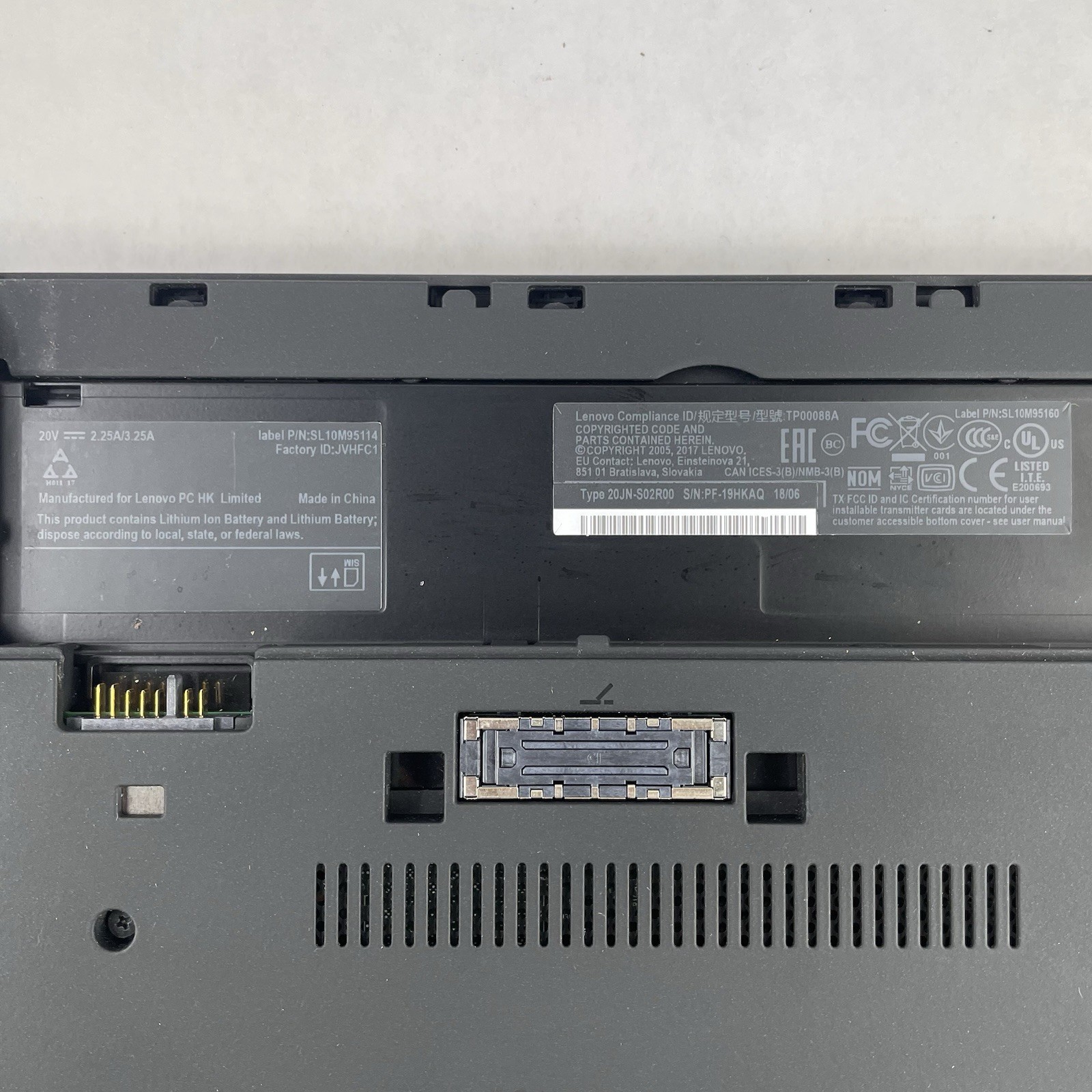 Lenovo ThinkPad T470 14″ i5-6300U 2.40 GHz 8 GB RAM No SSD/OS/AC/Battery