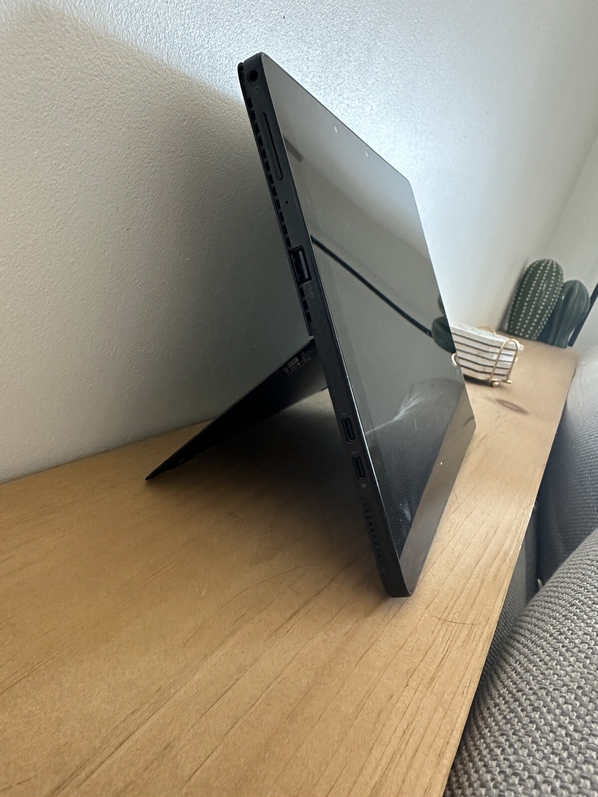 Dell Latitude 5290 2-in-1 tablet