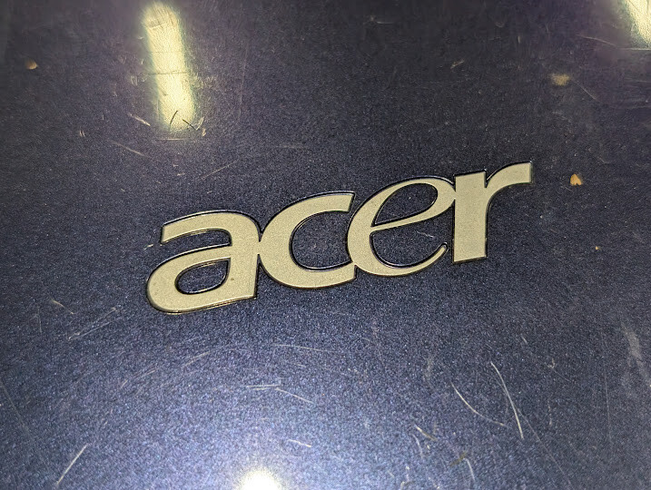 Acer Aspire 5738z – Not Tested, No RAM/HDD, Signs of Use