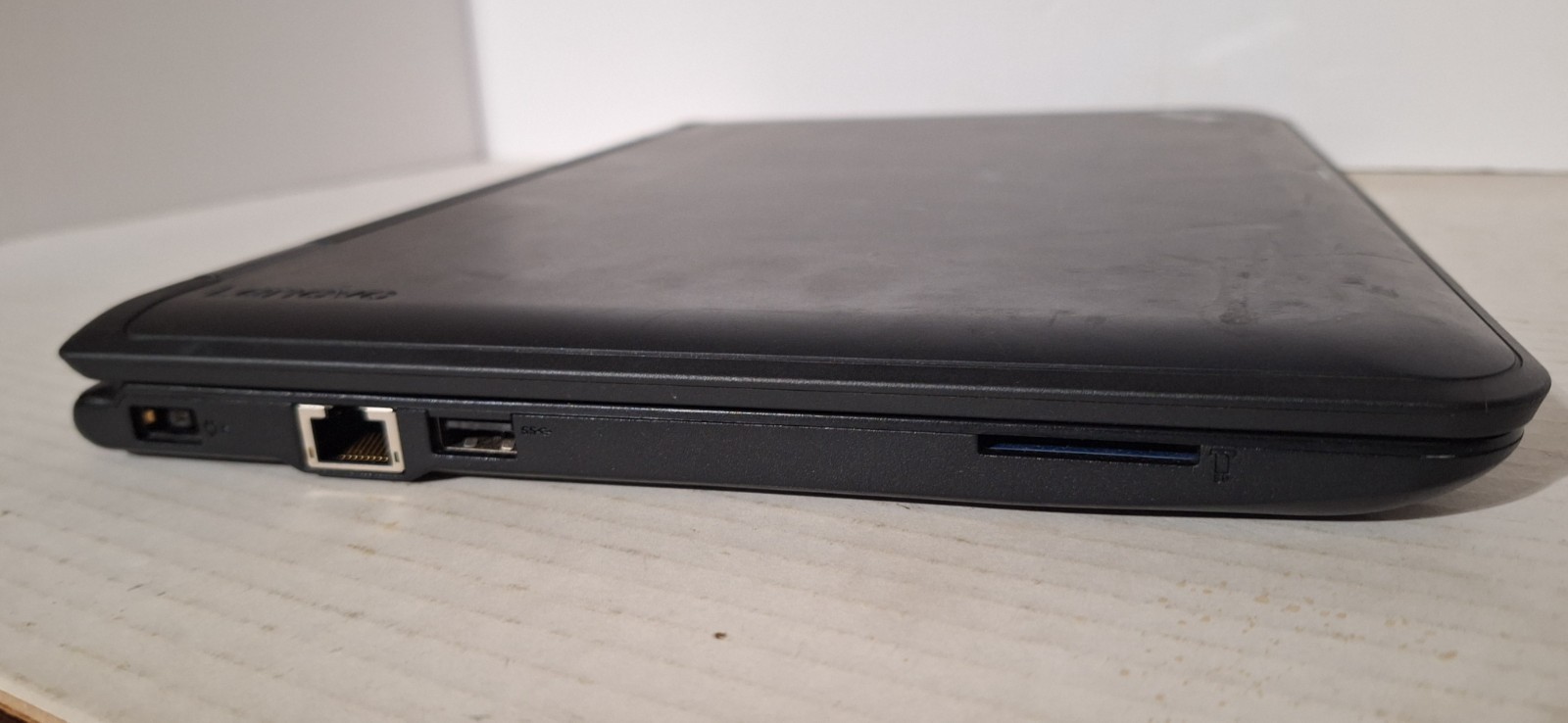 Lenovo ThinkPad 11e intel N3160 4GB 120GB SSD Windows 10 Pro Ed