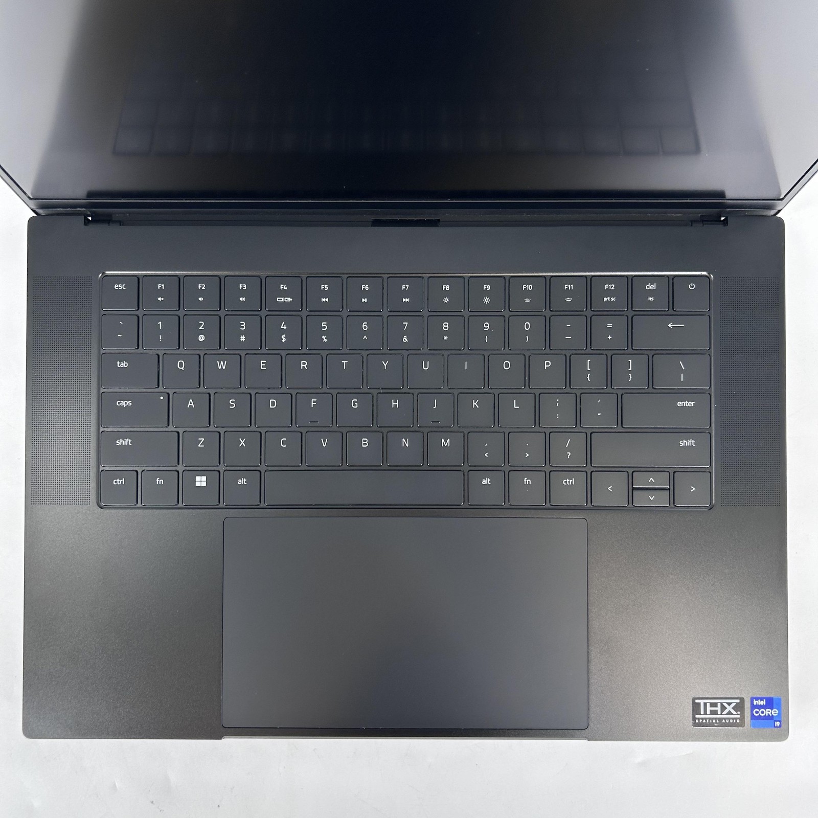 Razer Blade 16 120Hz UHD+ 2.2 GHz i9-13950HX 32GB 1TB/1TB NVIDIA RTX 4090 READ