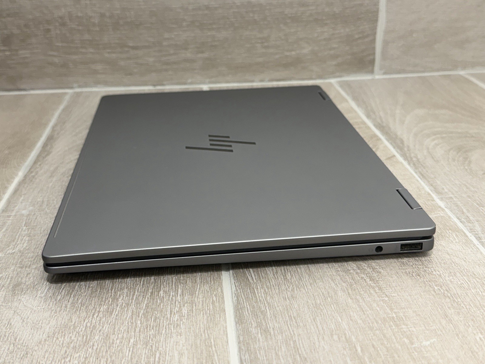 HP OmniBook X Flip 14-FK0013DX 14″ Touch Laptop Ryzen Al 5 340 16GB RAM 512GB