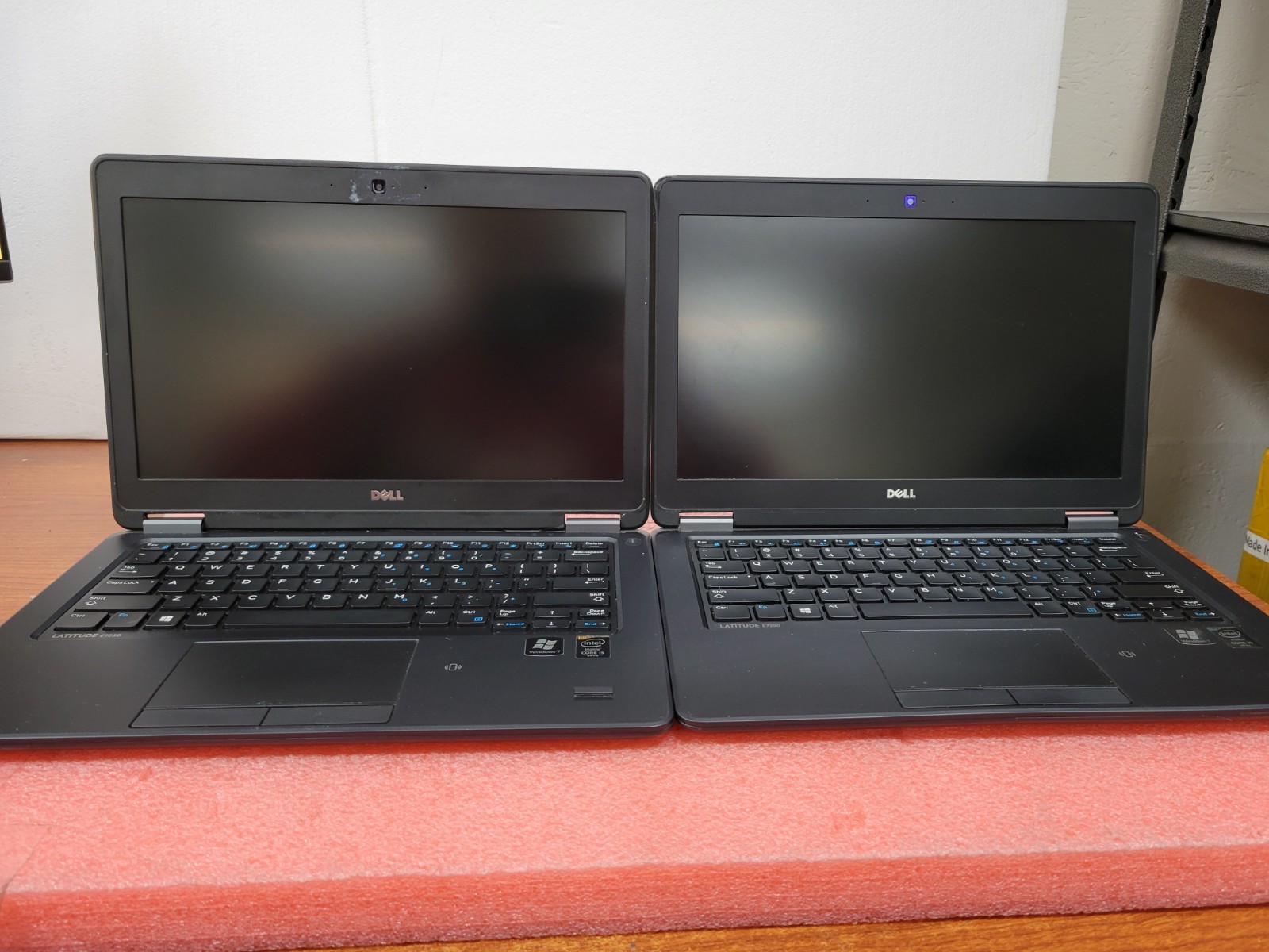 Dell Latitude E7250 i5-5300U@2.3GHz 4GB RAM *NO COVER/SSD/OS/BATT/AS IS* | LP517
