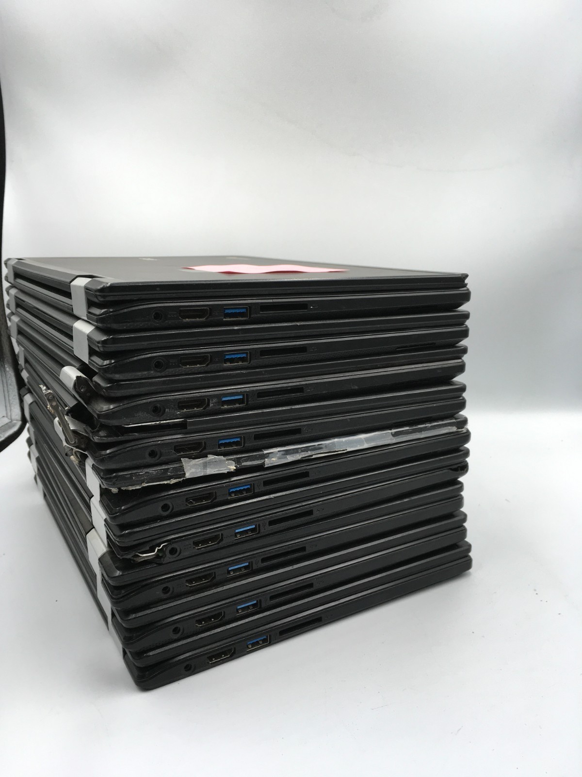 Acer Chromebook R738T 2in1 4gb / 32gb (Various issues FOR PARTS ) Lot of 9 RS