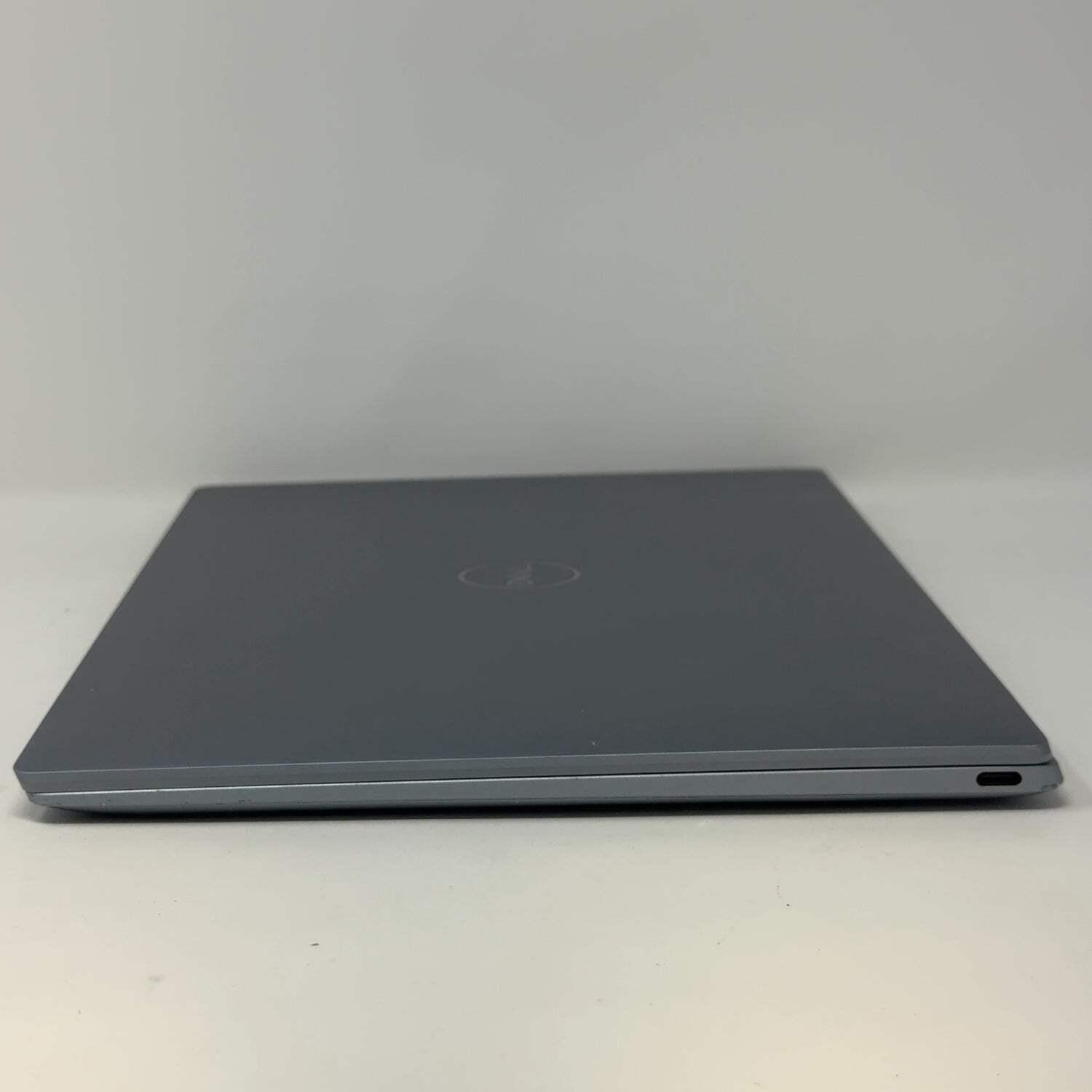 Dell XPS 9315 13.3″ i5-1230U 1.0GHz 8GB RAM 256GB SSD