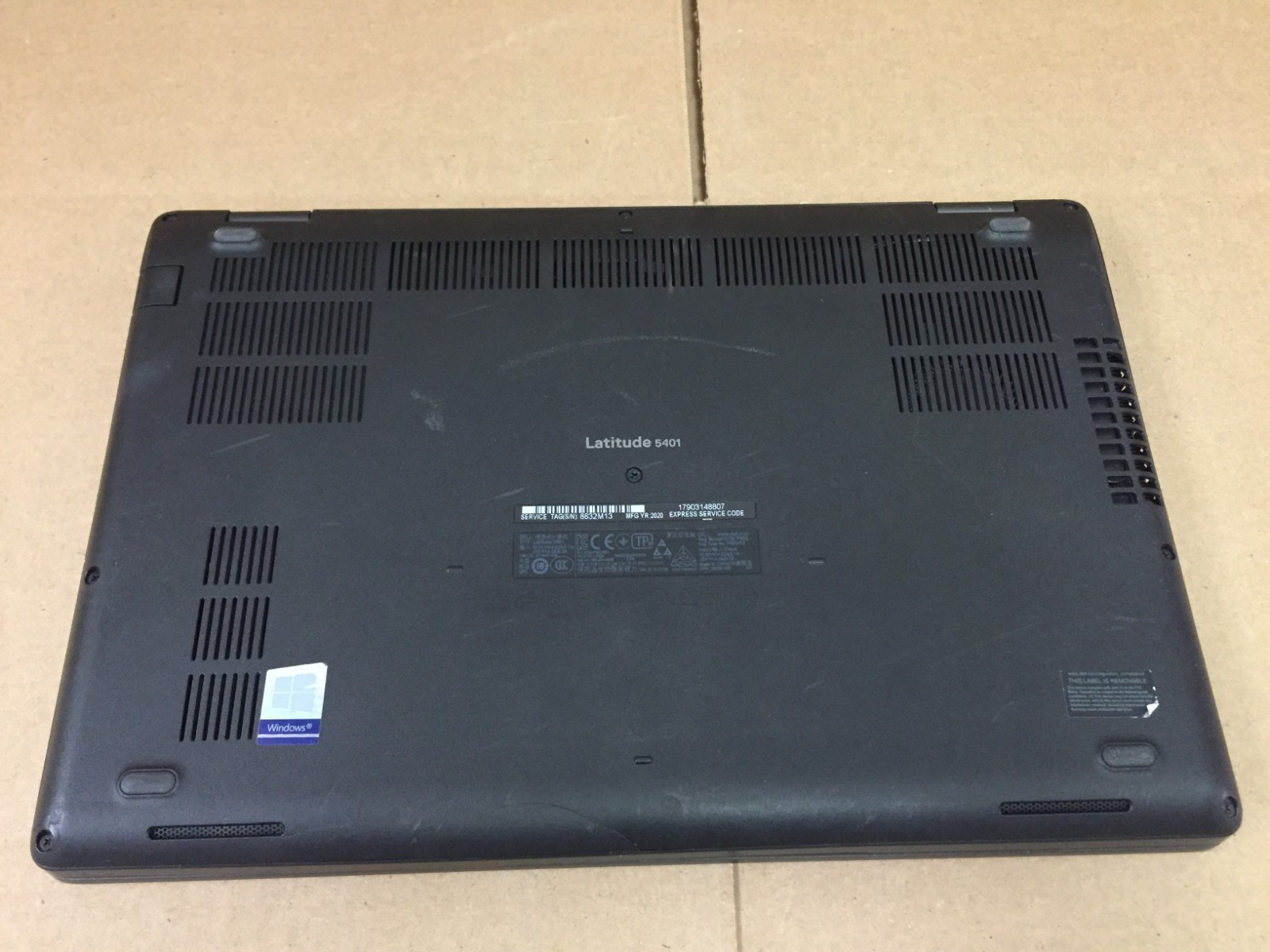 Dell Latitude 5401 14″ Laptop i5-9300H 8GB DDR4 No SSD/AC -READ