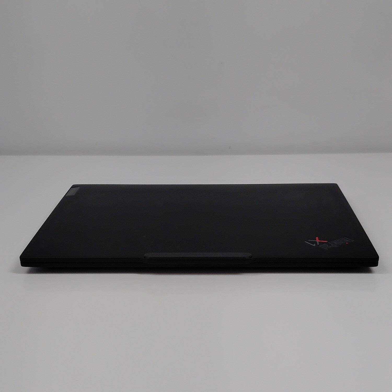 Lenovo ThinkPad X1 Carbon 12th Gen 14″ Core Ultra 5 135U 16GB RAM 512GB SSD