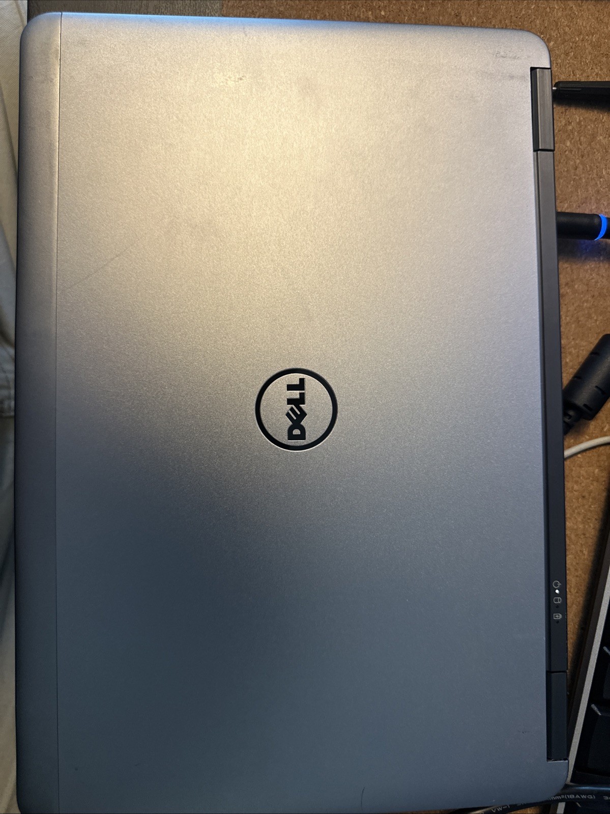Dell Latitude E7240 Win 10 (128GB SSD; Intel Core i5-4300U) Laptop – Gray