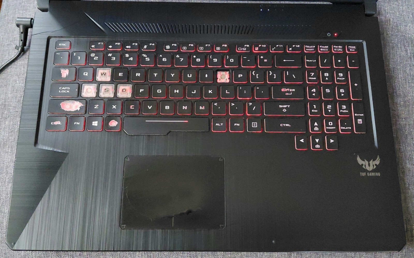 USED – ASUS TUF FX705DT 17.3″ 32GB RAM 1TB SSD Gaming Laptop – AC INCLUDED