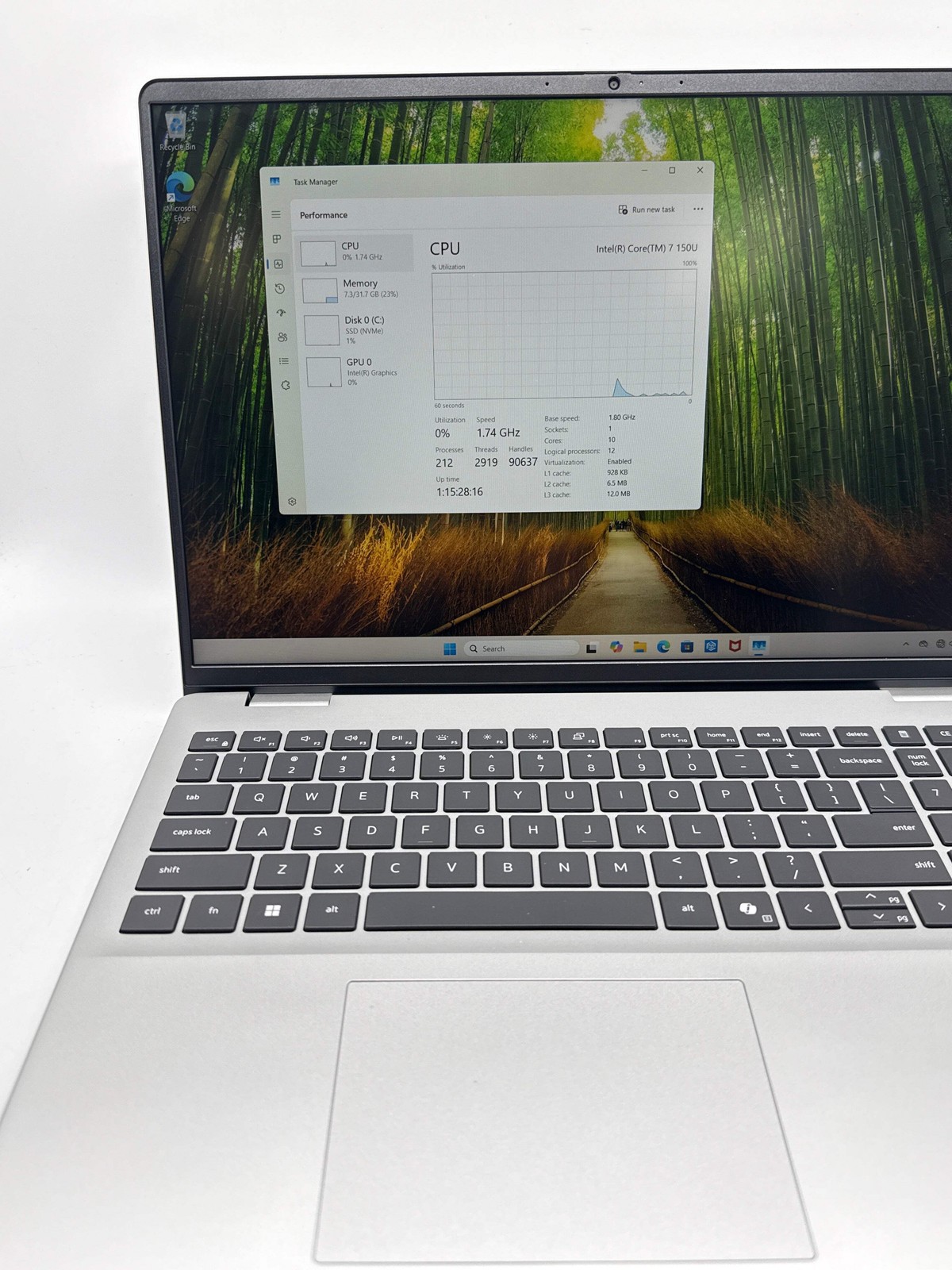 Dell 16 DC16251 16″ Intel Core 7 150U 32GB 1TB SSD – Used