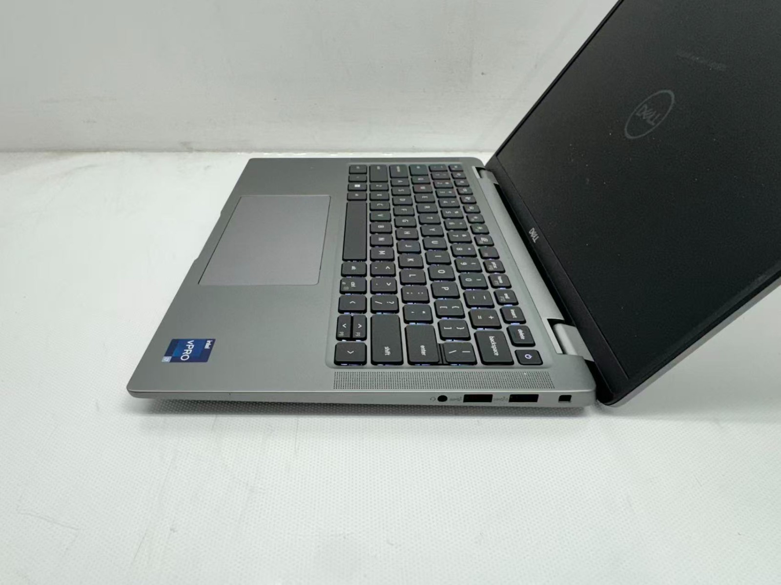 Dell Latitude 7440 Intel i7-1370P@1.9Ghz 16GB RAM 256G SSD Windows 11