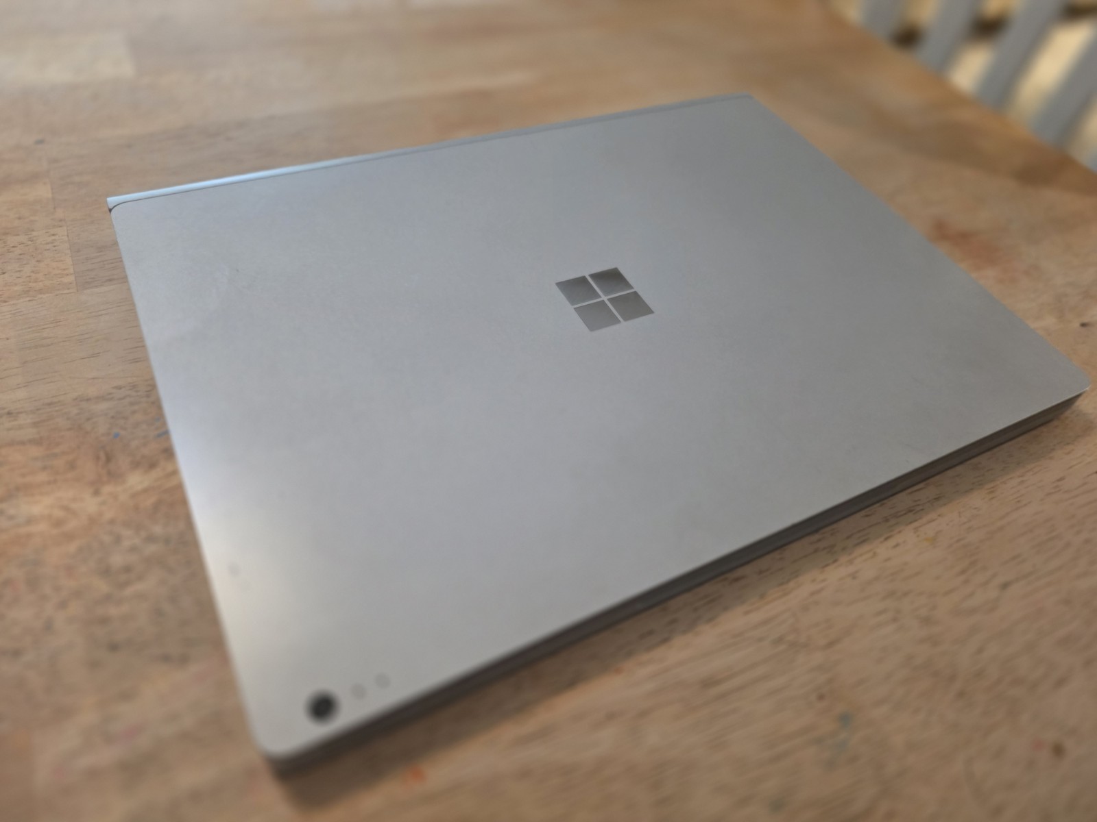 Microsoft Surface Book 13.5″ i7-6600 16GB 512GB GTX 965M Performance Base – READ