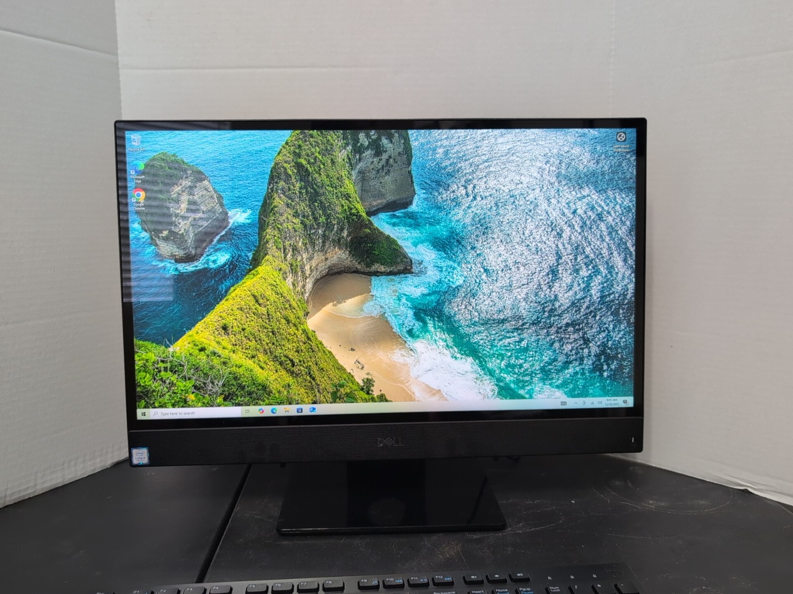 DELL INSPIRON 3477 AIO 23.8 i5-7200U, 8GB Ram, W/ Wireless Keyboard And Mouse