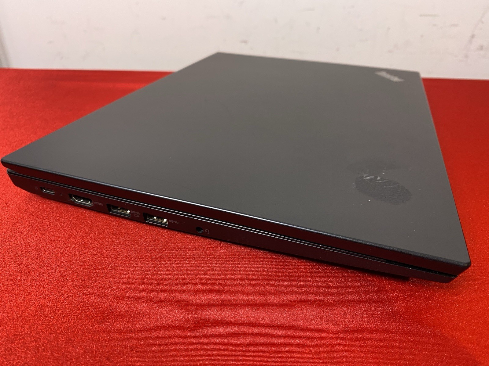 LENOVO THINKPAD E585 AMD RYZEN 3 2200U 2.5GHz 8GB RAM 256GB SSD Windows 11 Pro