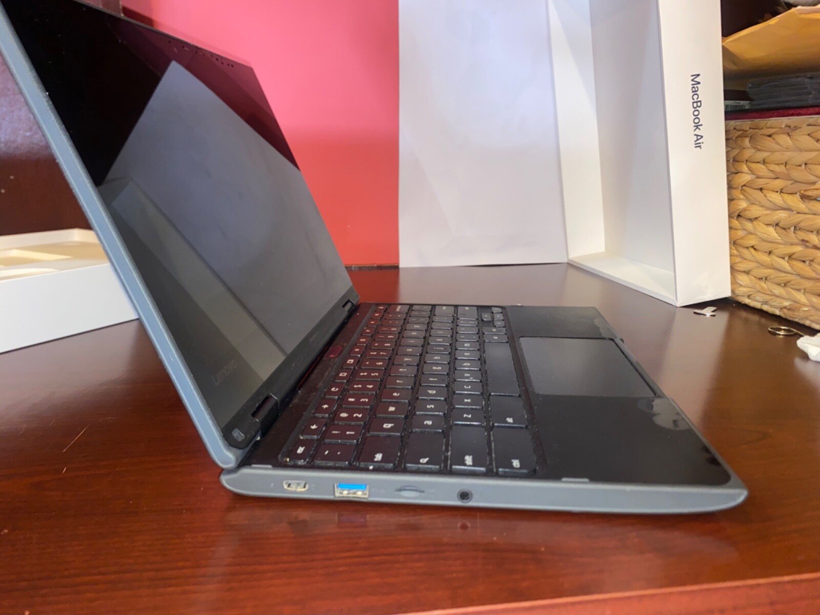 Lenovo N23 Chromebook 11.6″ (16GB eMMC, Intel Celeron N3060, 4GB RAM) Laptop…