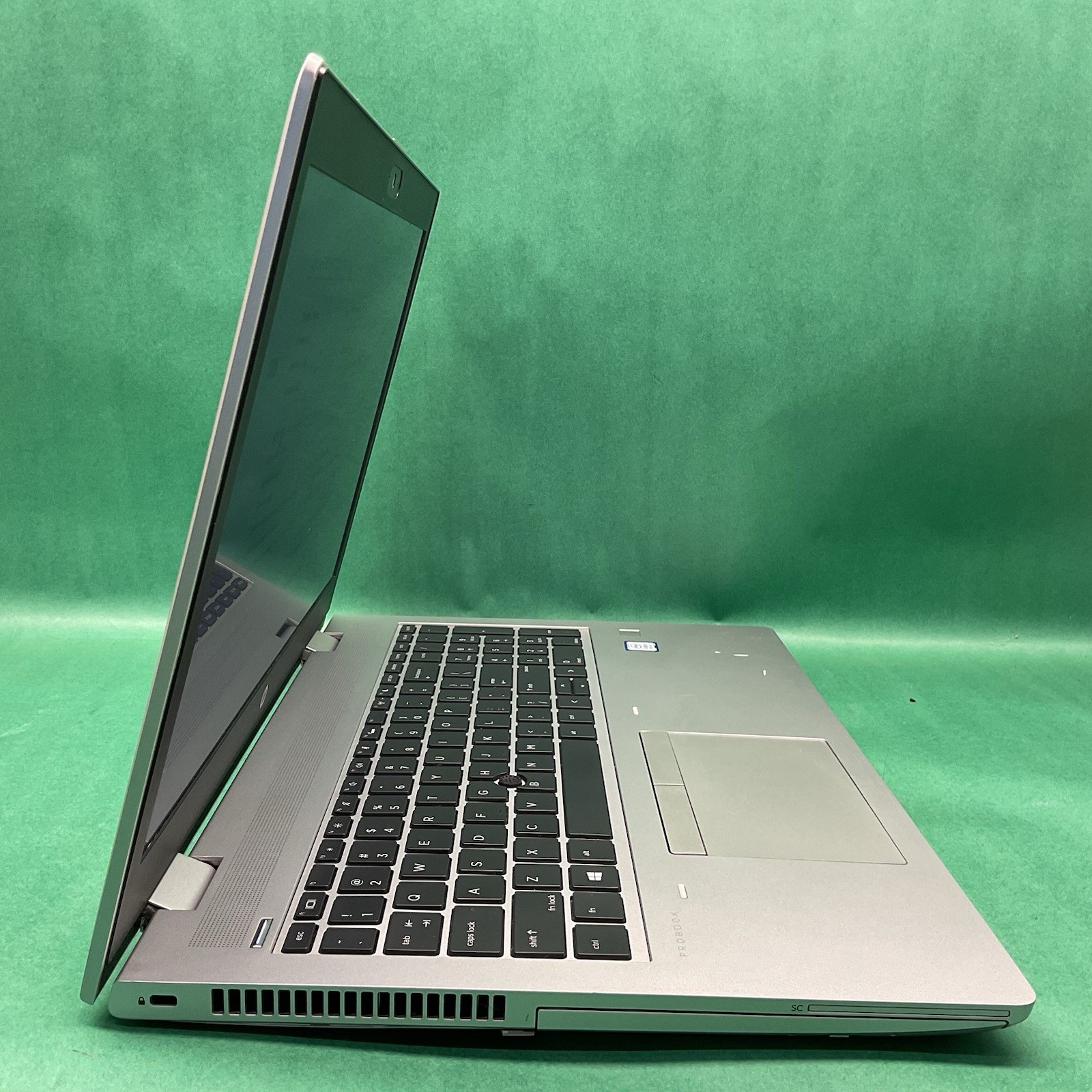 HP Probook 650 G5 – Powers On – NO HARD DRIVE- Untested