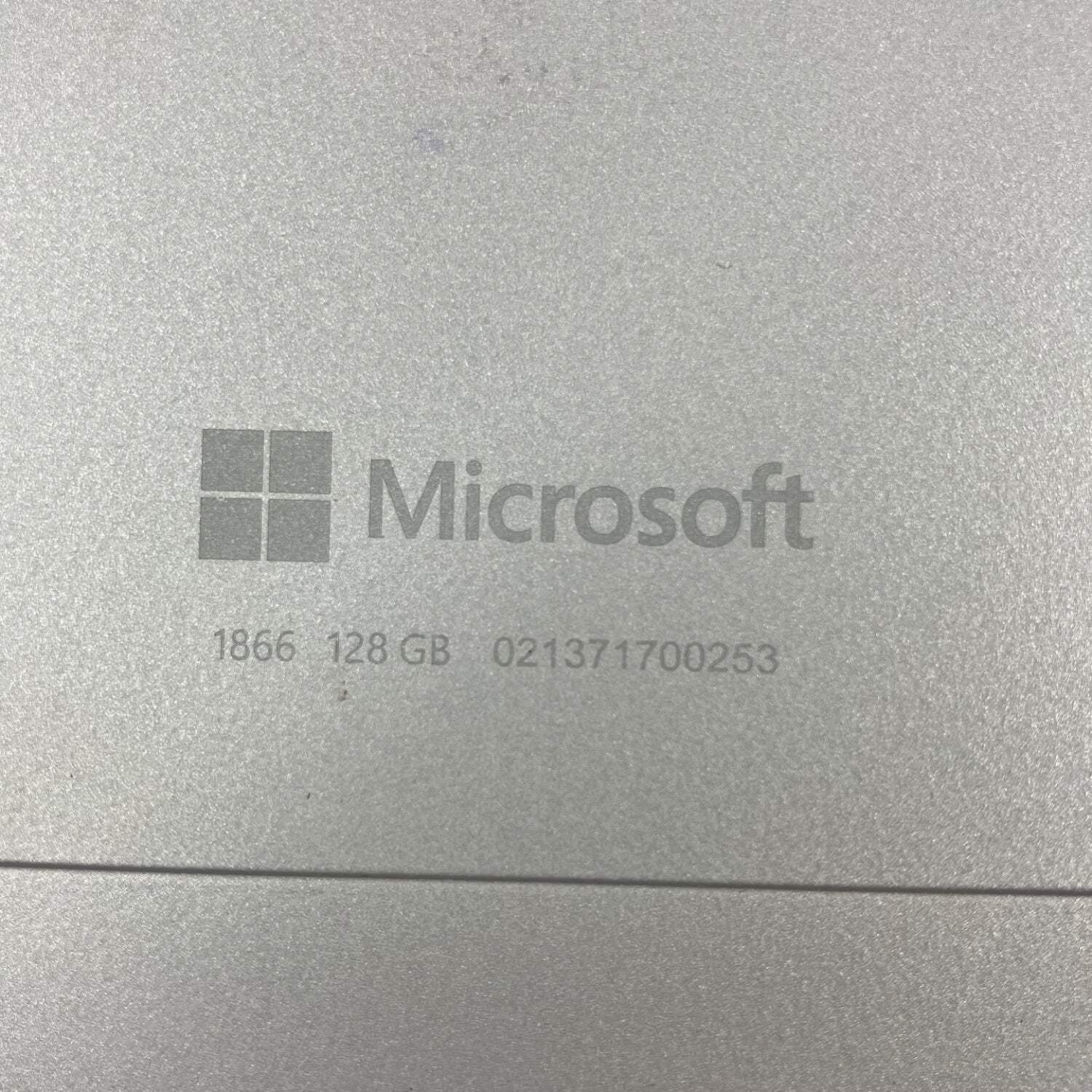 Microsoft Surface Pro 7 1866 13″ i3-1005G1 1.2GHz 4GB RAM 128GB SSD