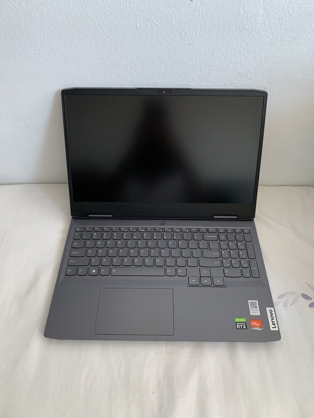 (CA) Lenovo LOQ 15irh8 Gaming Laptop