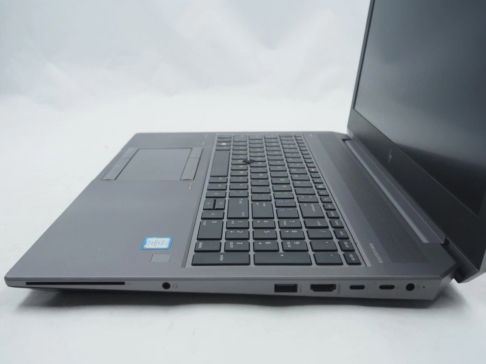 HP ZBook 15 G5 i7-8850H 2.60GHz 56 GB RAM Quadro P2000 512 SSD + 1TB SSD Win11