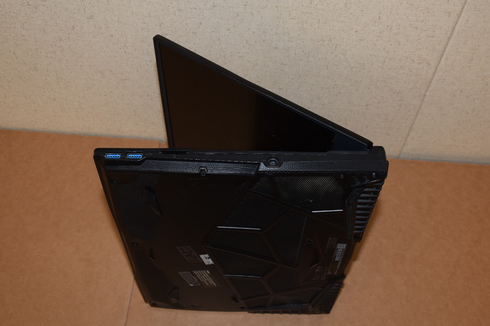 WATER DAMAGE DEAD JUNK MSI GL65 Leopard MS-16U8 10SCXK-006US 15.6″ Laptop