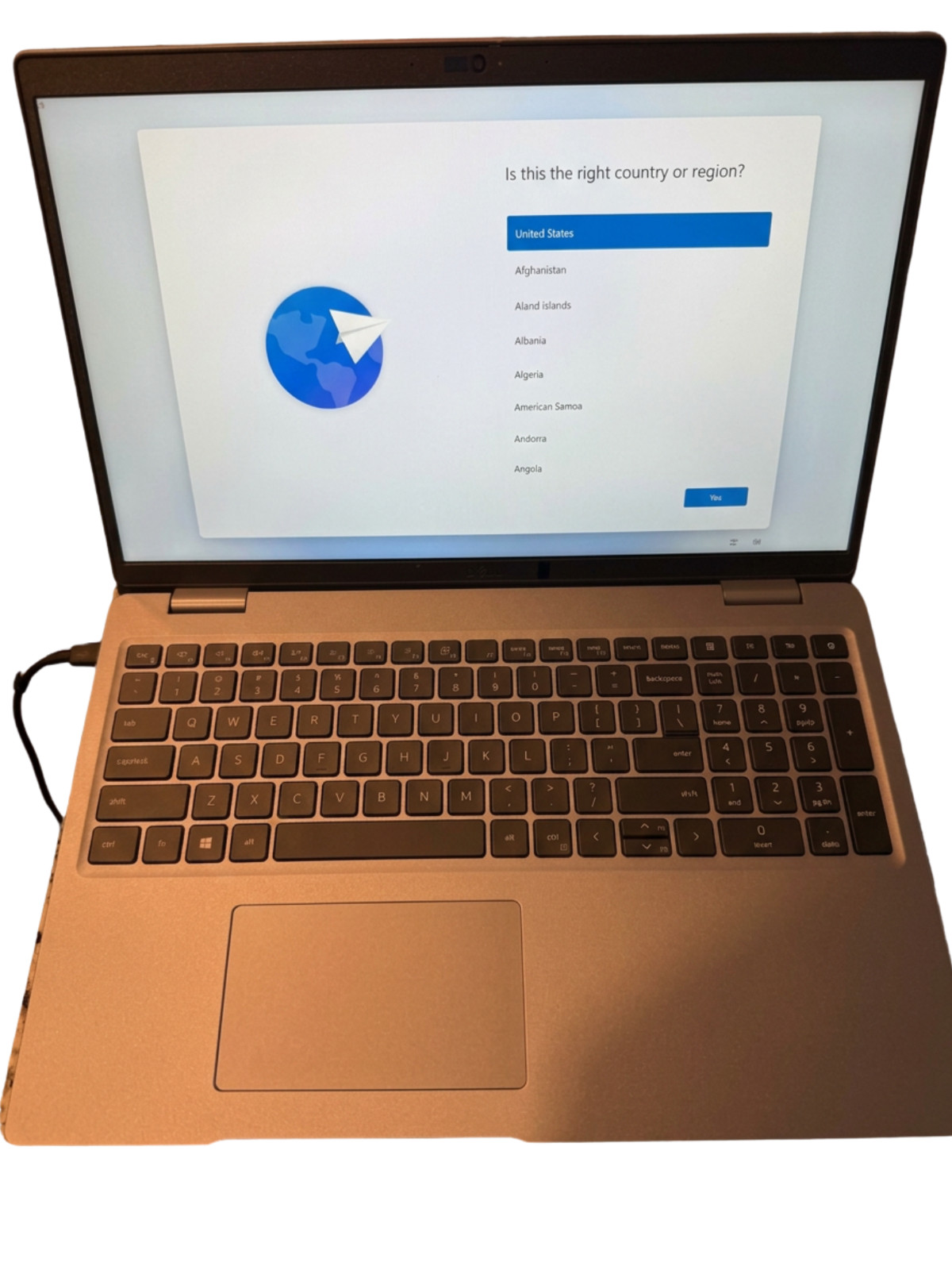 Dell Latitude 5530 15.6″ i7-1270P 16GB 1TB SSD Win 11 Pro OEM Charger