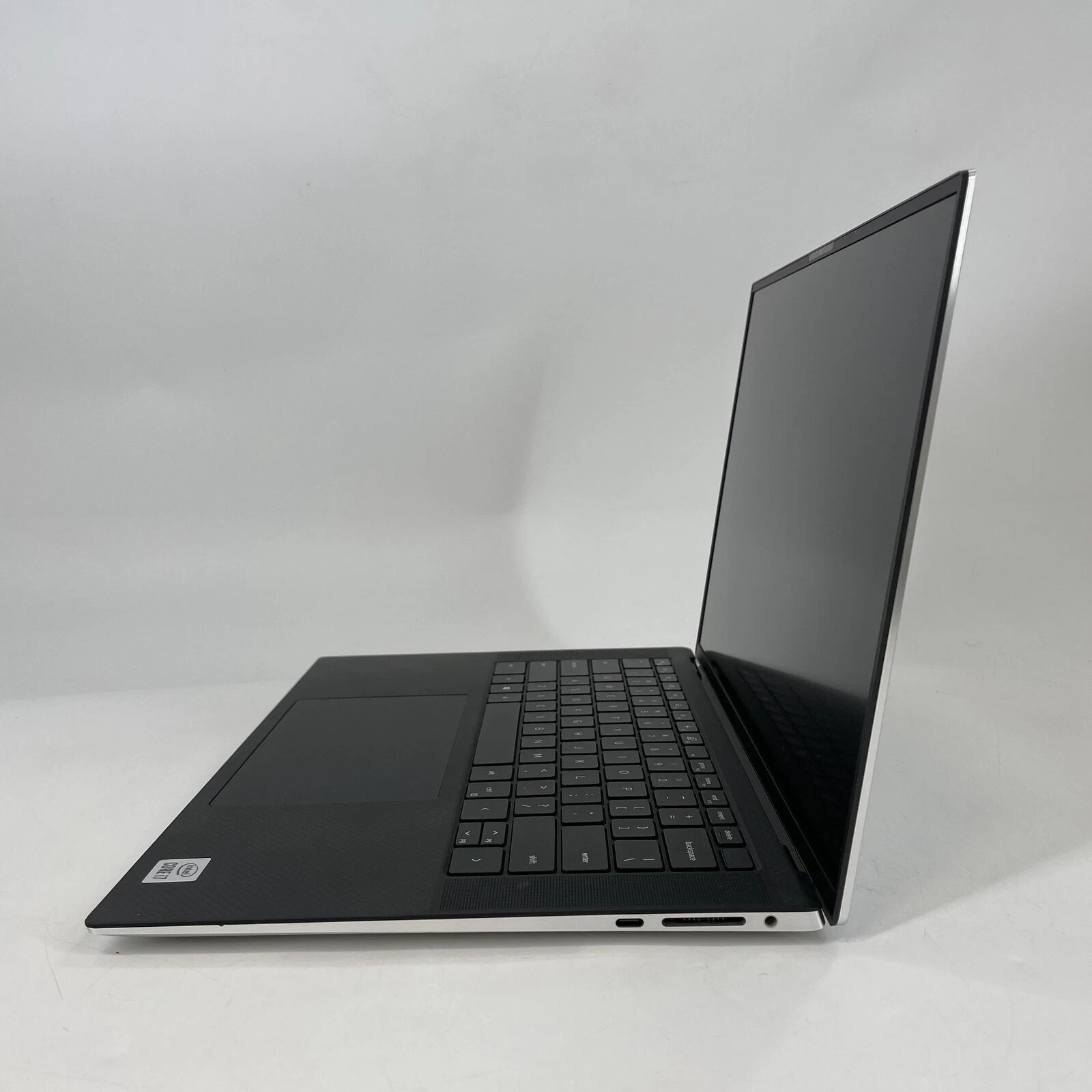 Dell XPS 15 9520 FHD+ i7-12700H 32GB RAM 1TB SSD RTX 3050 Win 11 Pro 15.6