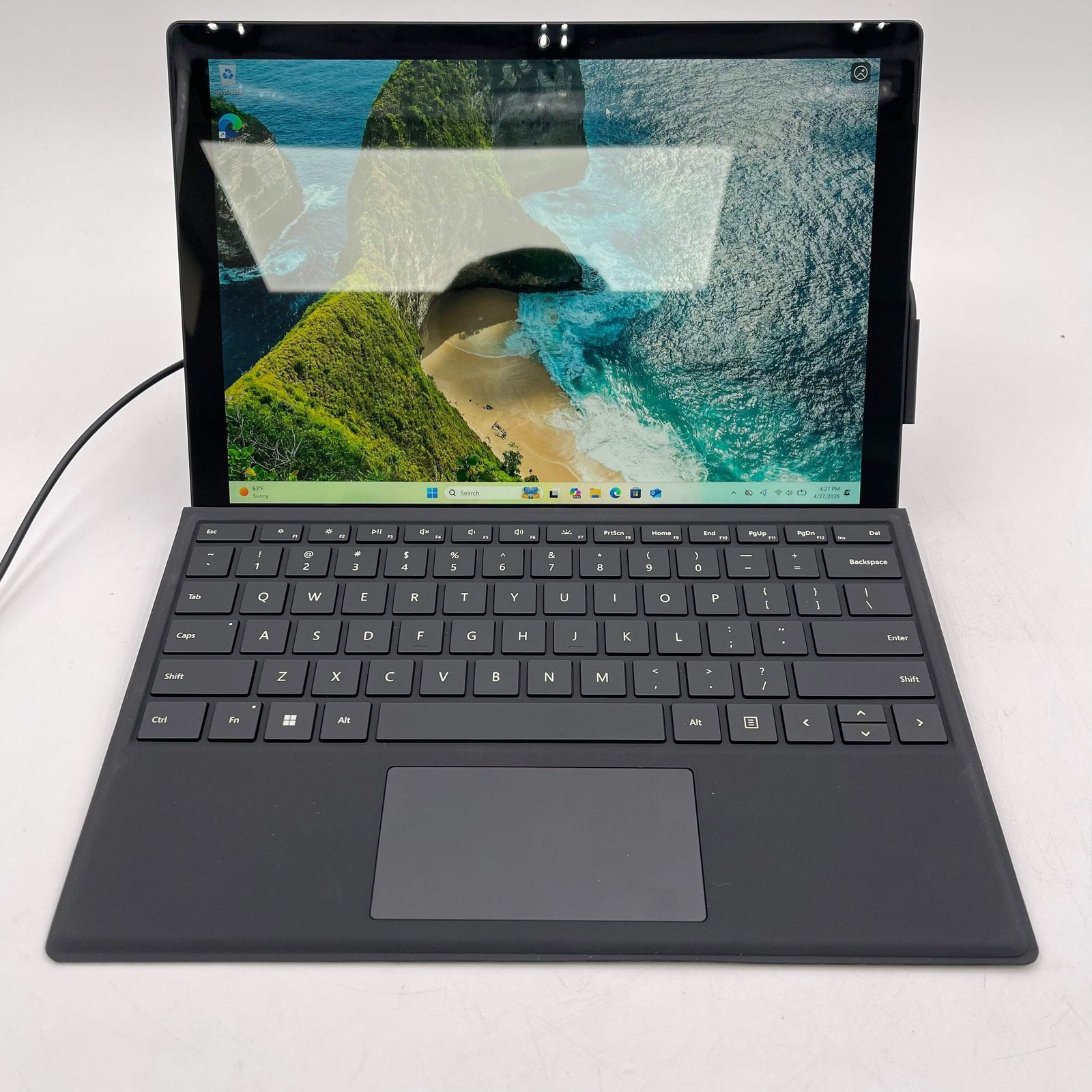 Broken Microsoft Surface Pro 6 1796 12.3″ i5-8350U 1.7GHz 8GB RAM 256GB SSD Bad