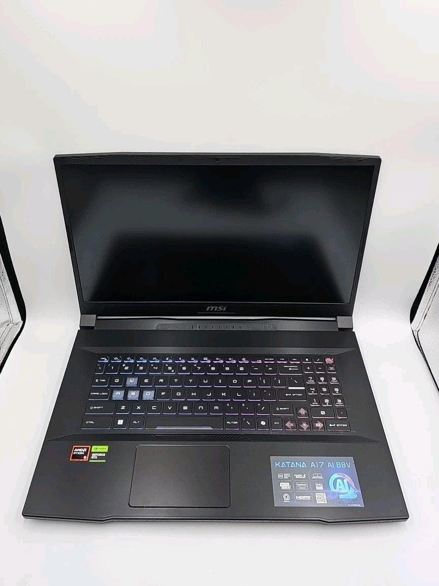MSI Katana A17 (AIBV8) AMD Ryzen 9 8945HS 32GB 1TB SSD NVIDIA GeForce RTX 4050