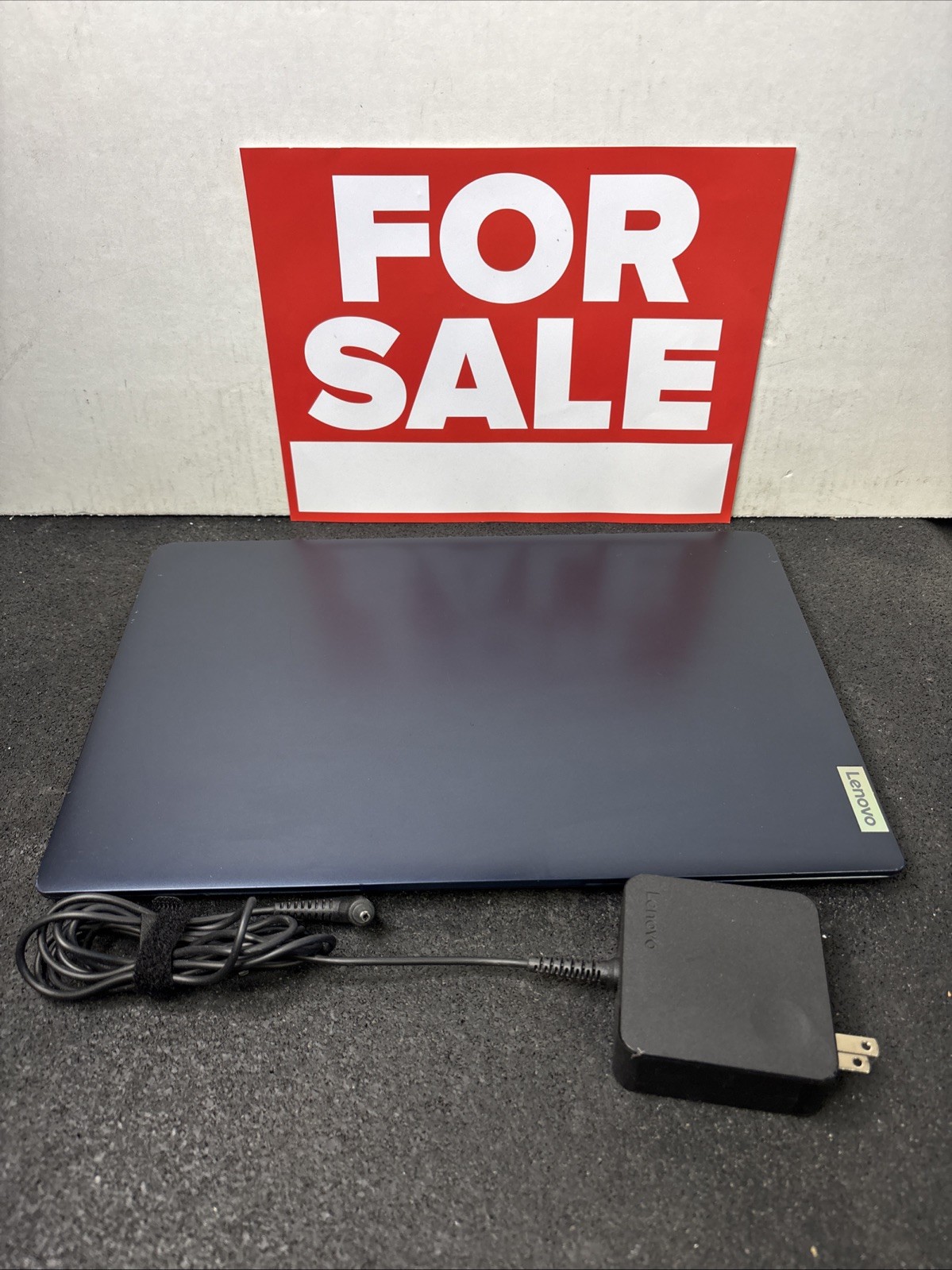 Lenovo IdeaPad 1 15.6″ FHD Intel Pentium Silver N6000 4GB 128GB eMMC W11H Laptop