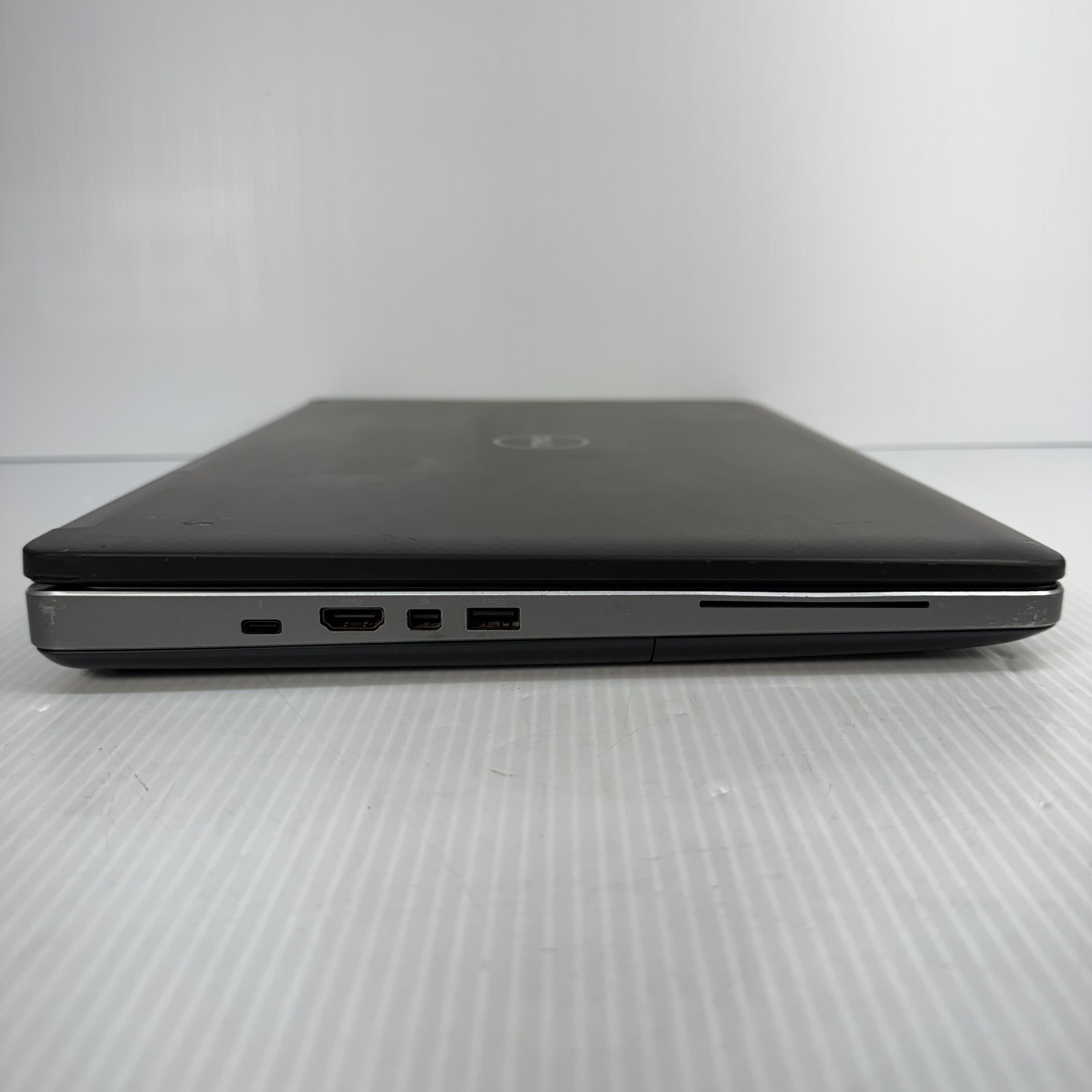Dell Precision 7510 i7-6920HQ 15.6″ Touchscreen Windows 11 Pro Laptop 512GB SSD