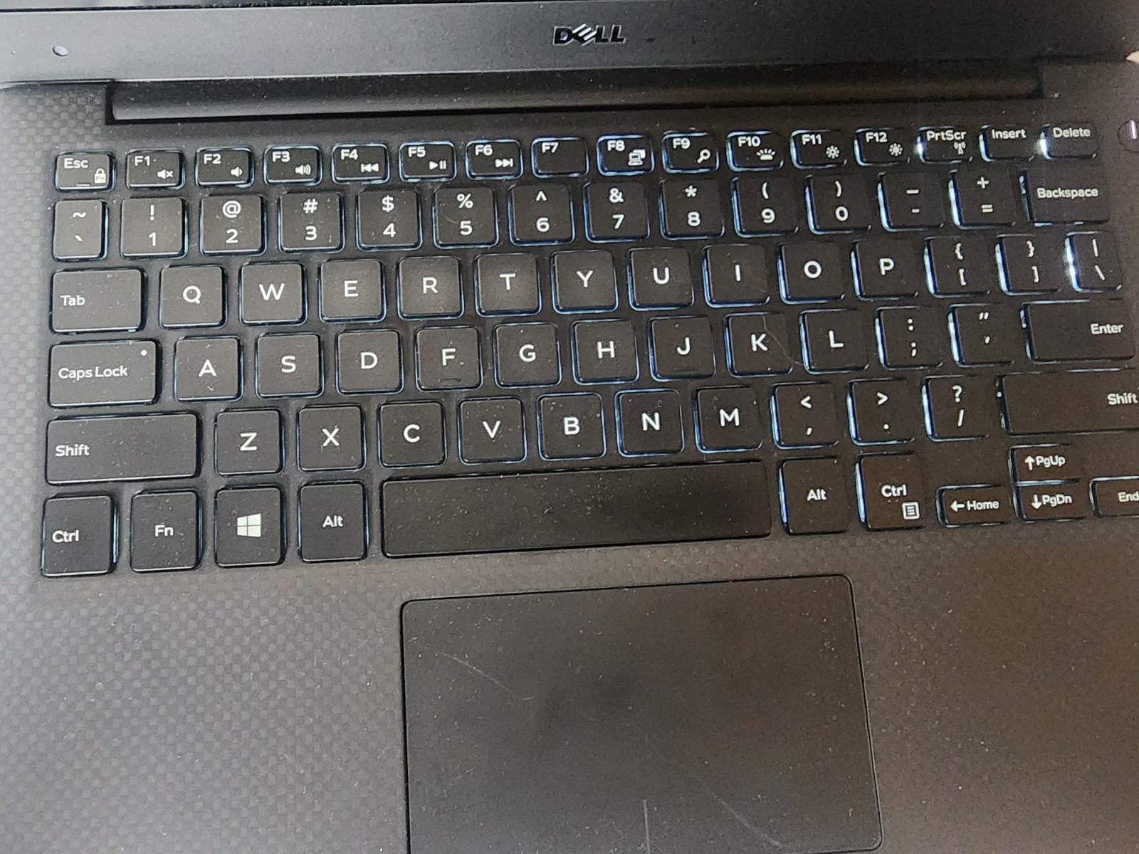 Dell XPS 13 9350, i5-6200u, 8 GB – 128 GB SSD Windows 10 Pro